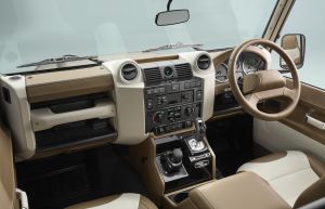 Land Rover Classic Defender V8 Soft Top