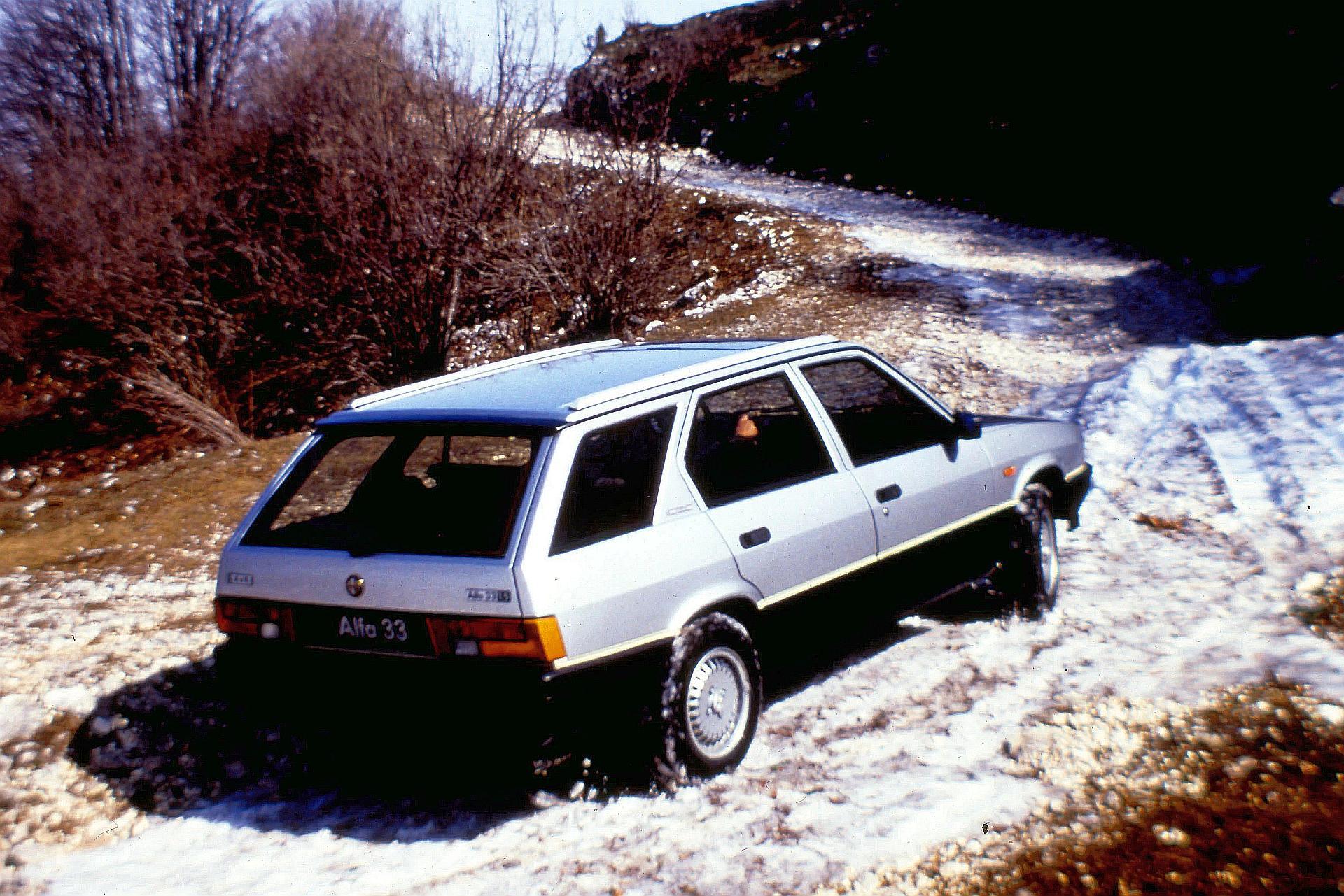 75 lat napędu na cztery koła w Alfie Romeo - od "Matty" po inteligentne Q4