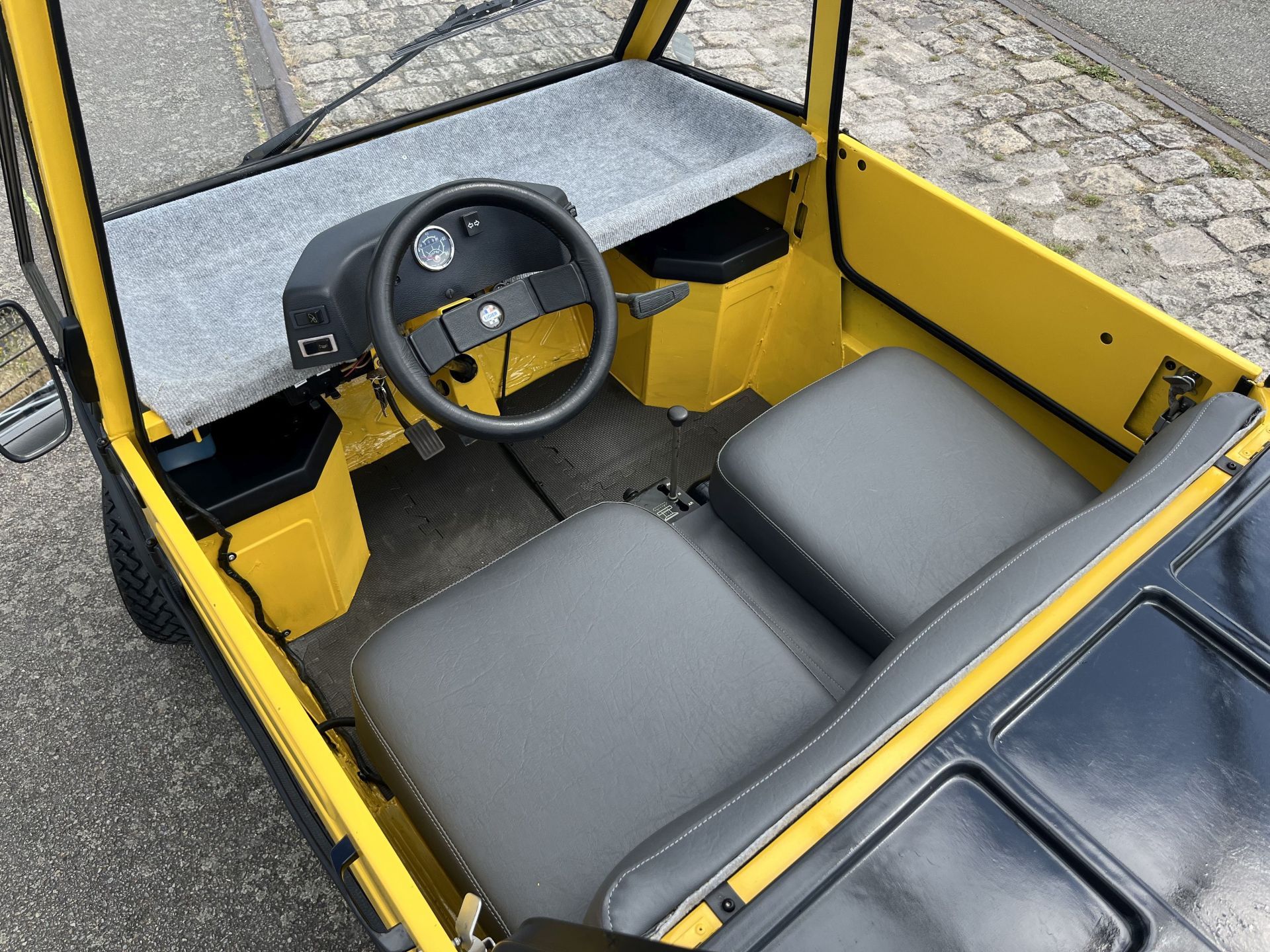 Ligier JS8 Plage - mikrosamochód z duszą sportowca