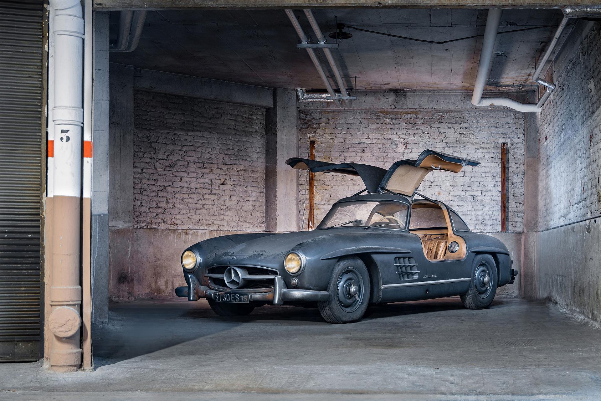 Święty Graal kolekcjonerów - oryginalny Mercedes-Benz 300 SL "Gullwing" z paryską duszą