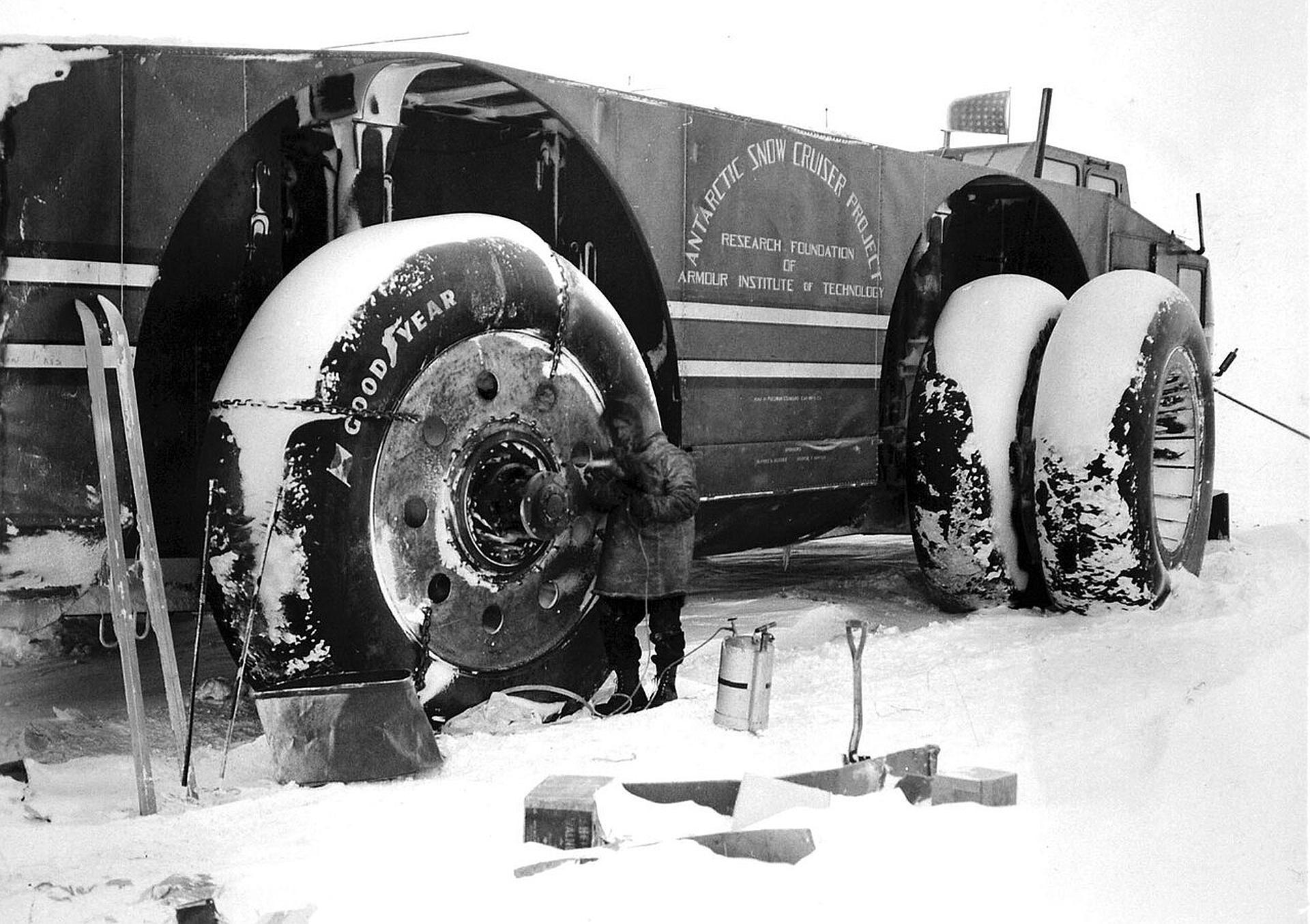 Antarctic Snow Cruiser - hybrydowy gigant, który miał podbić Antarktydę
