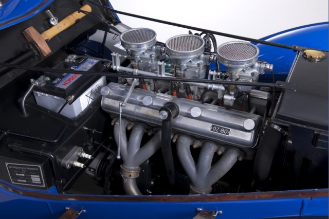 75 lat BMW 328