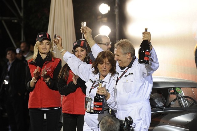 Giuliano Cané i Lucia Galliani - zwycięzcy tegorocznego Rajdu "Mille Miglia"