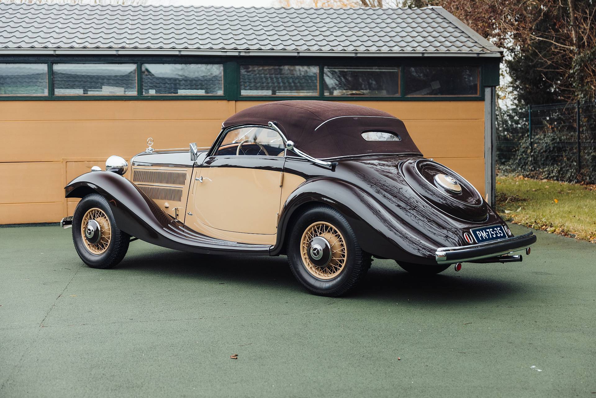 Mercedes-Benz 320N Cabriolet - elegancja i inżynieria późnych lat trzydziestych