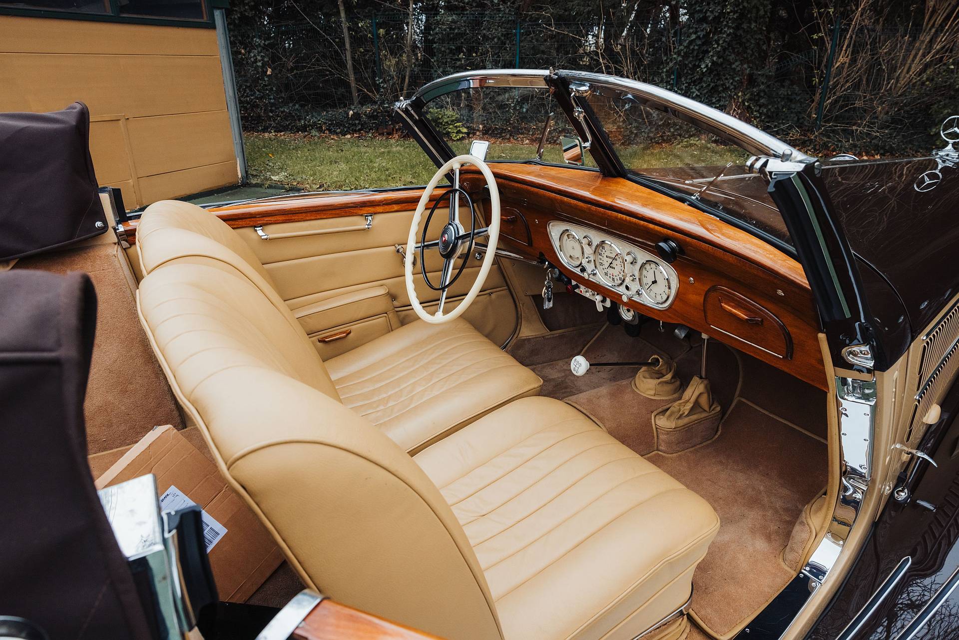 Mercedes-Benz 320N Cabriolet - elegancja i inżynieria późnych lat trzydziestych