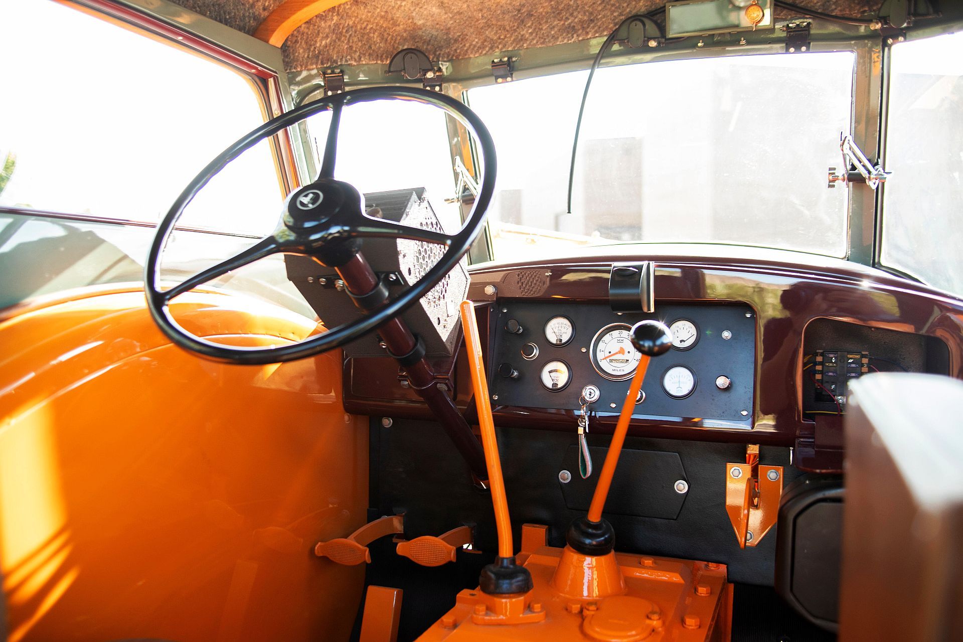 Minneapolis-Moline UDLX Comfortractor - luksusowy traktor z lat 30. XX w.