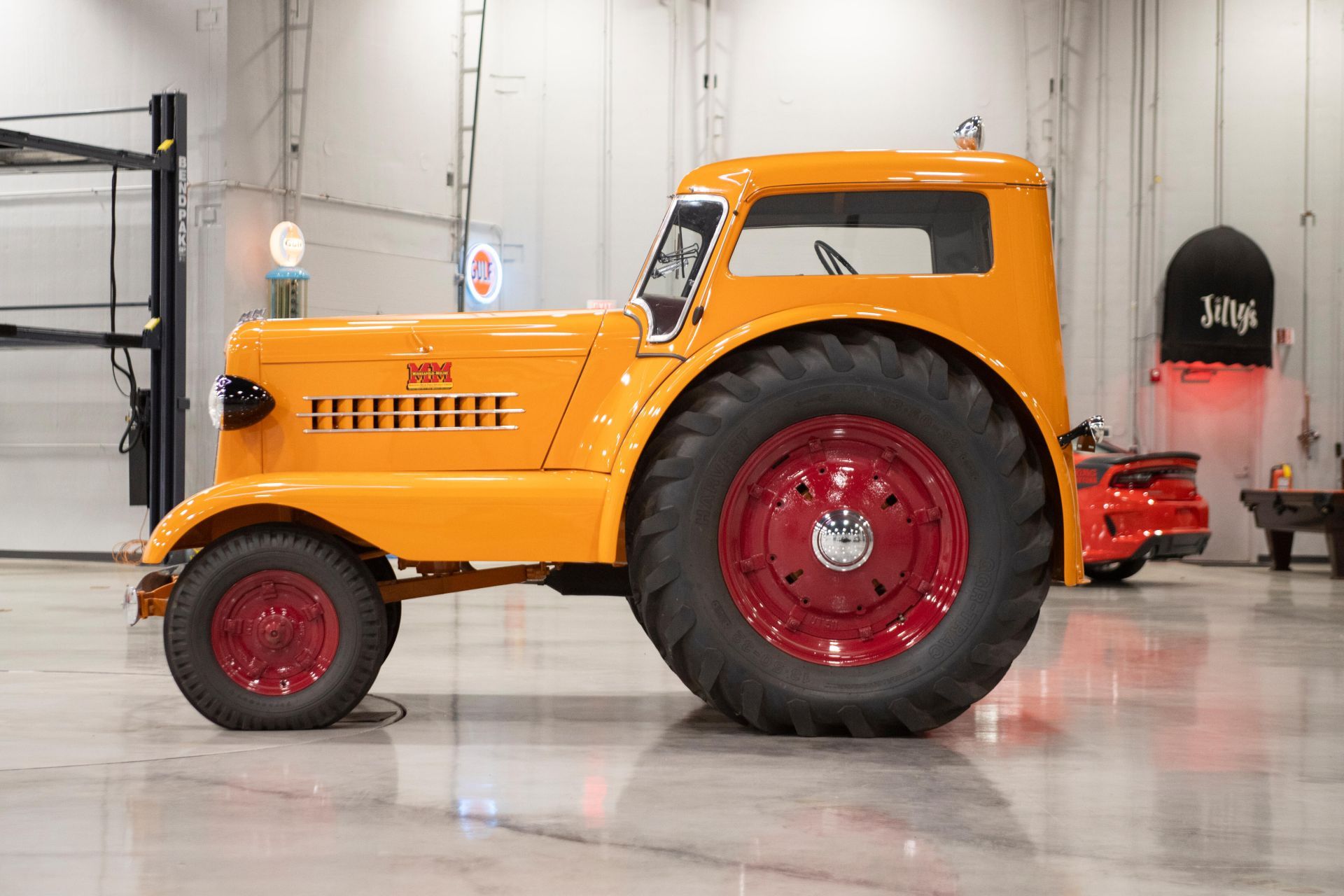 Minneapolis-Moline UDLX Comfortractor - luksusowy traktor z lat 30. XX w.