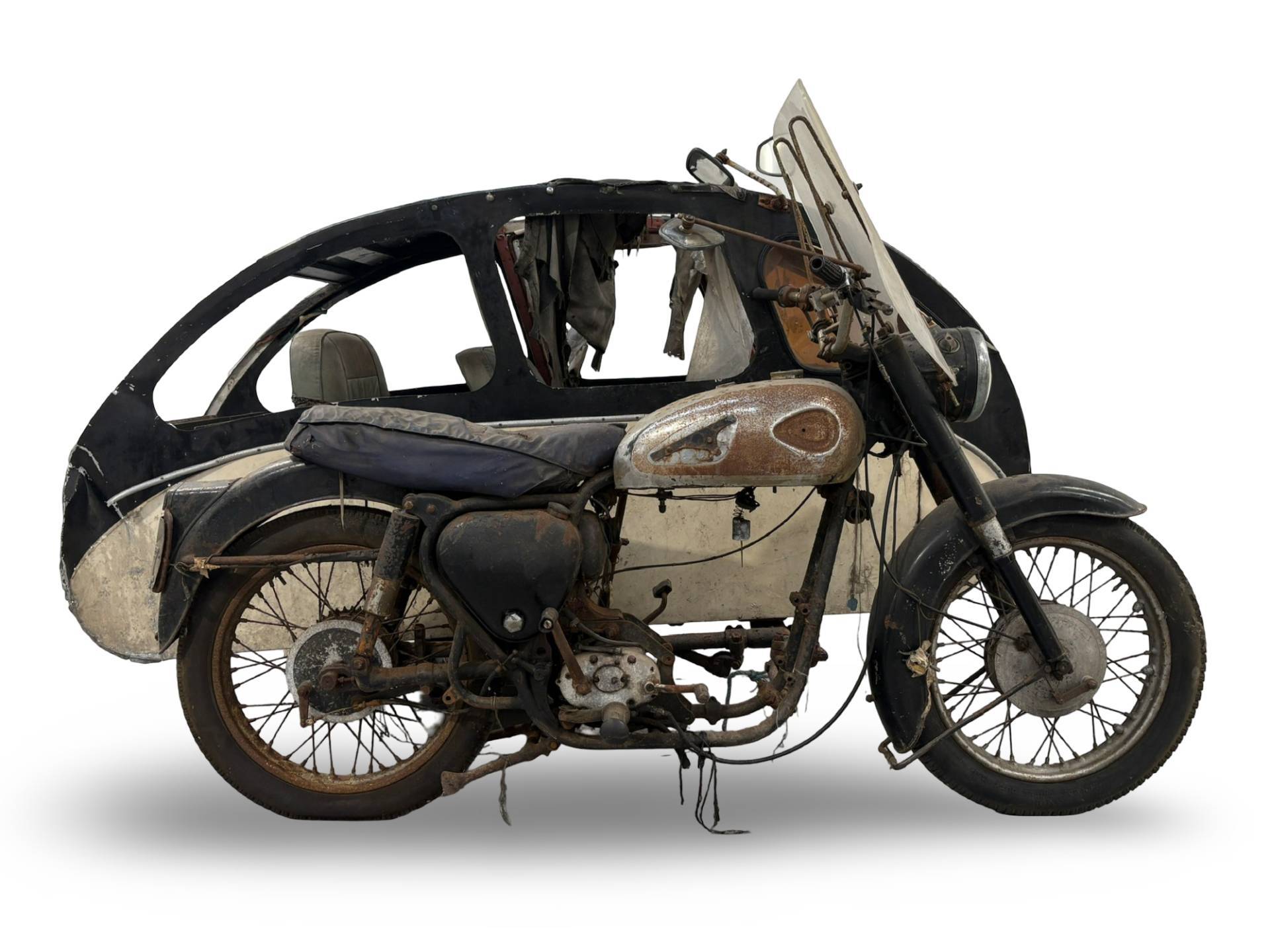 BSA A10 Golden Flash z wózkiem Busmar - wspomnienie ery rodzinnej motoryzacji