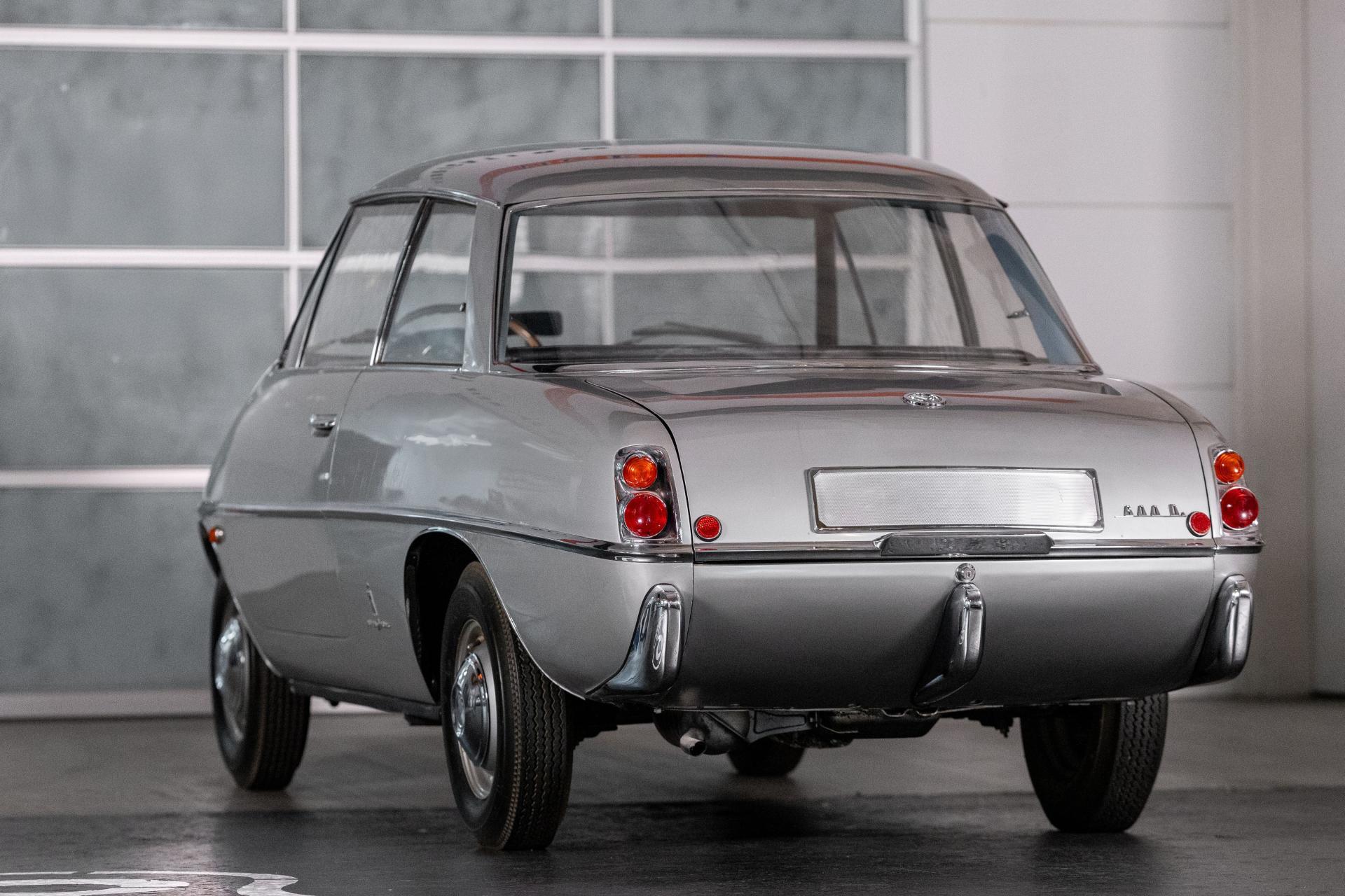Pininfarina Y Berlinetta - zapomniany manifest aerodynamiki na bazie Fiata 600D