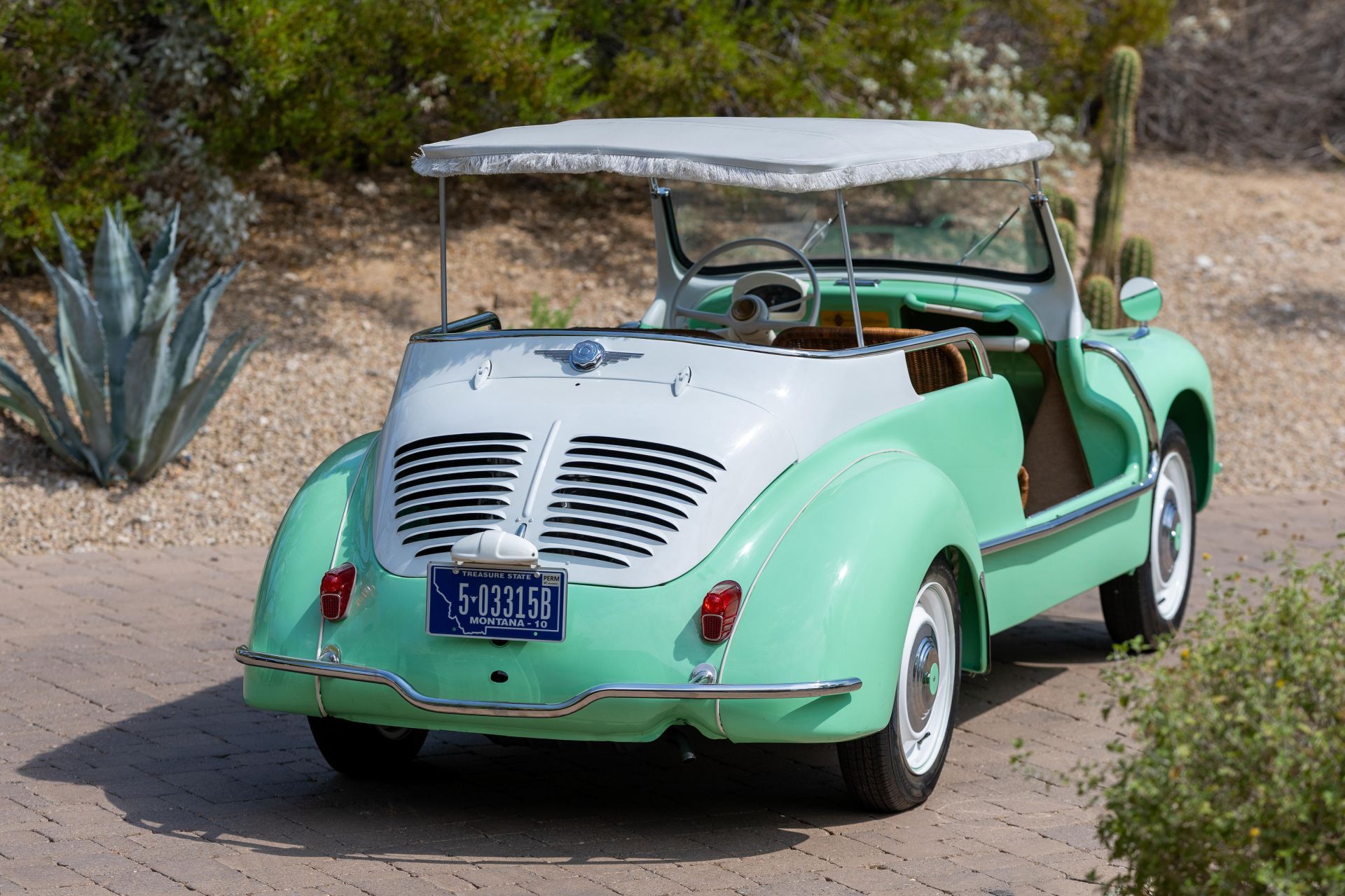 Renault 4CV "Jolly" - urokliwy powiew powojennej motoryzacji
