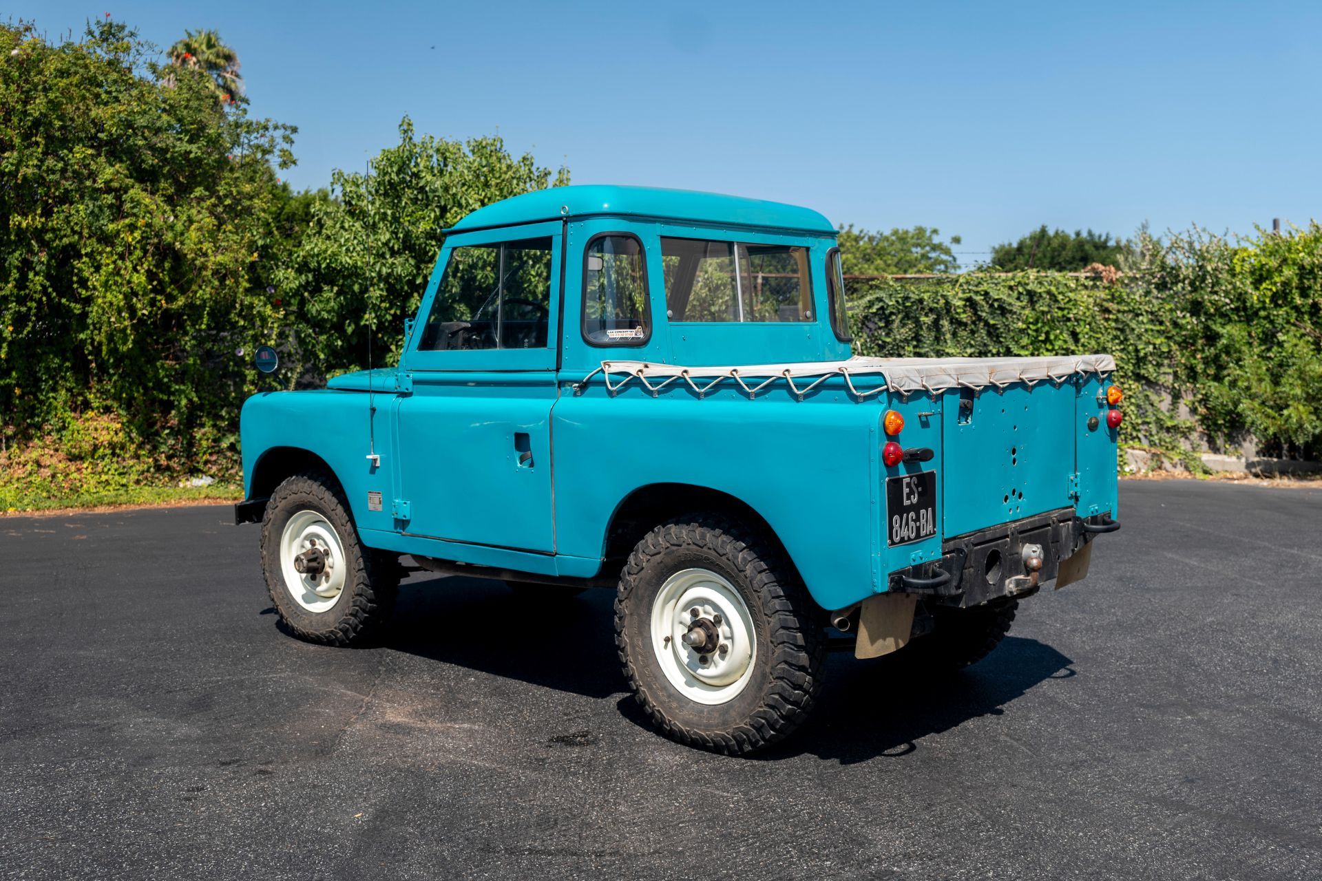 Land Rover Santana 88 - klasyka terenowa z hiszpańskim charakterem