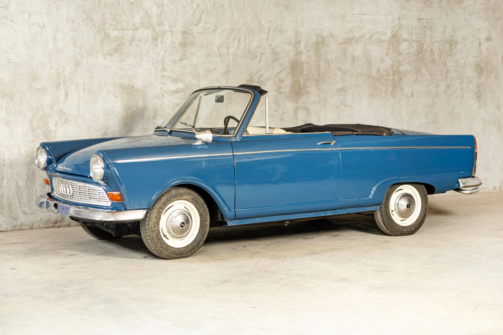 Auto Union DKW F12 - dwusuwowe cabrio z lat 60. XX w.