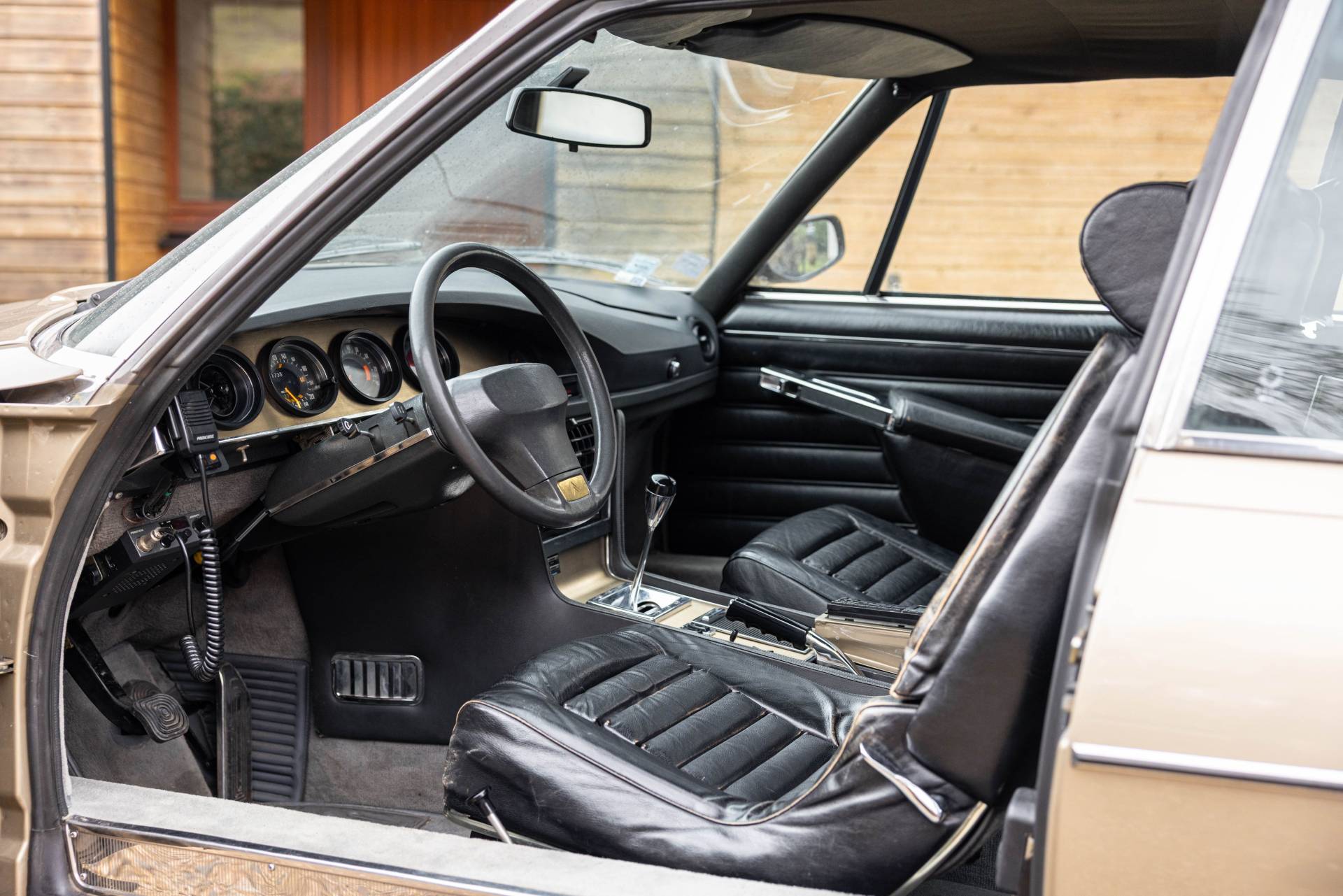 Citroën SM z silnikiem V6 Maserati - aerodynamika, hydropneumatyka i prędkość