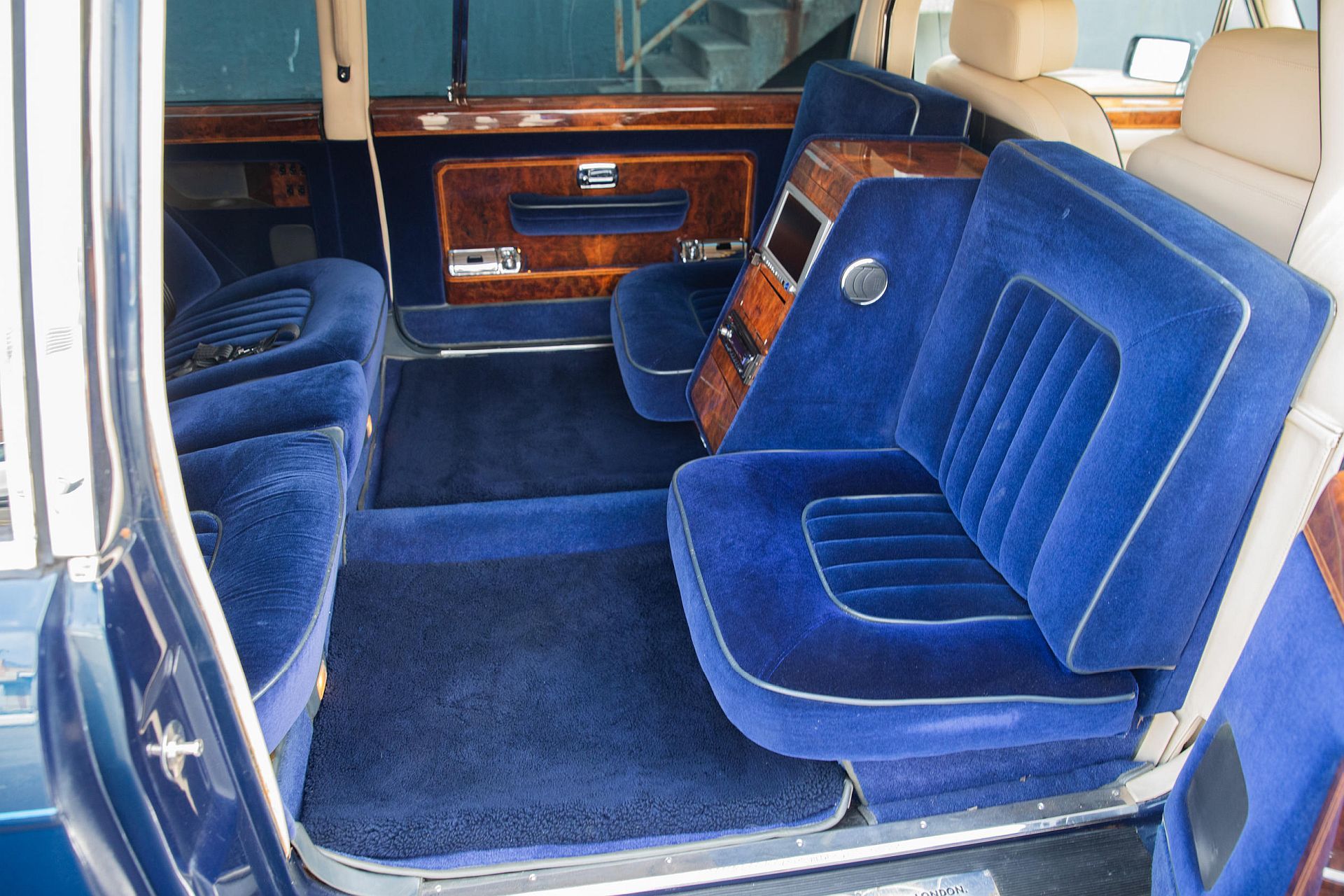 Rolls-Royce Silver Spirit Emperor - królewska limuzyna od Hooper & Co.