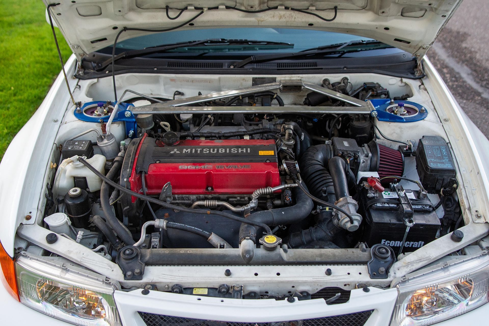 Mitsubishi Lancer Evolution V - legenda rajdów, ikona ulicy