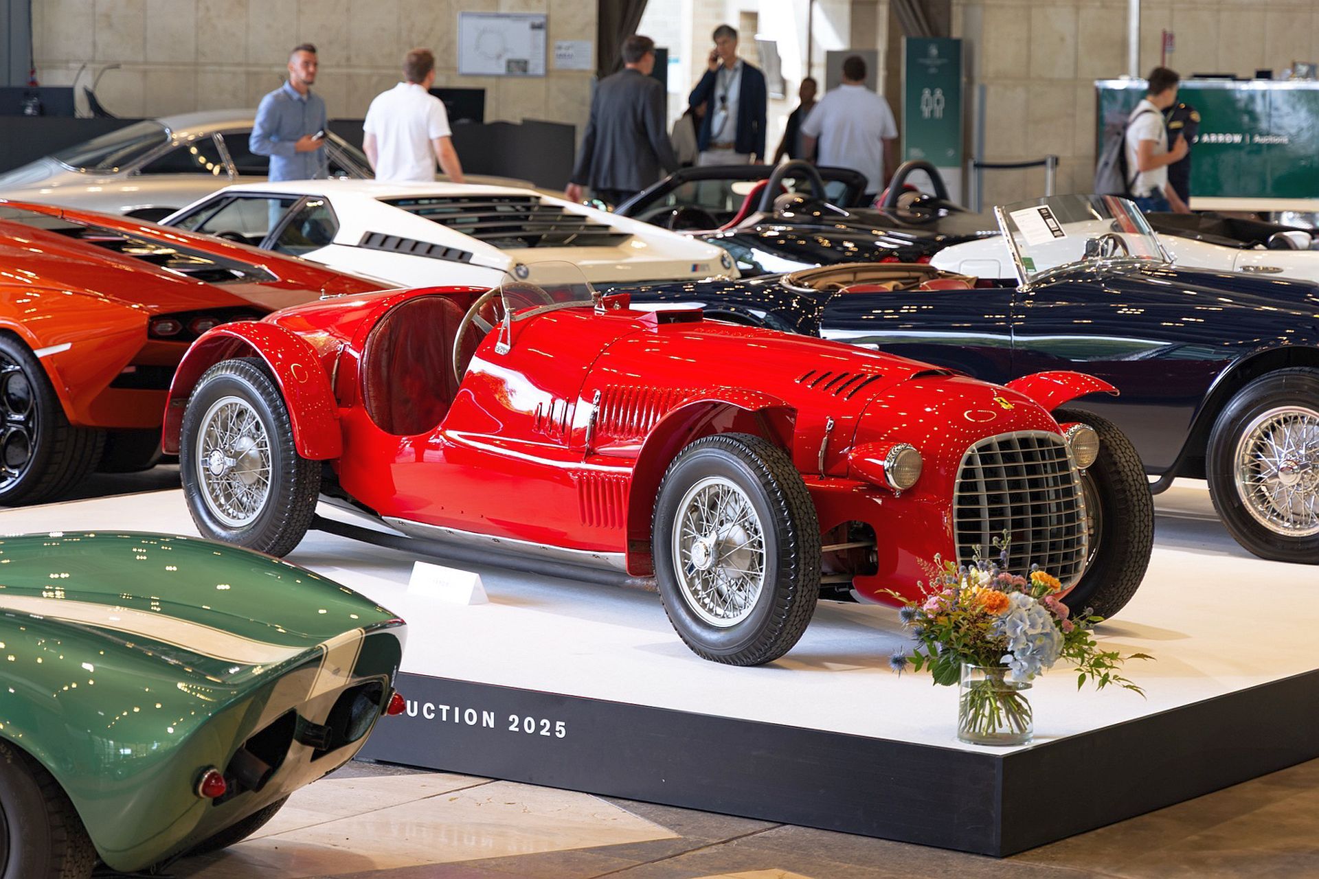Ferrari 166 Spyder Corsa z 1948 roku bije rekord na prestiżowej aukcji