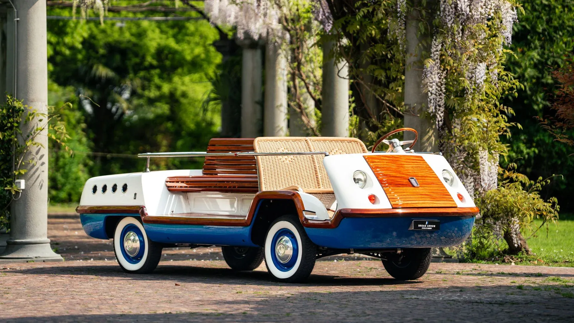 Gdy motoryzacja pachniała morzem - niezwykły Fiat 600 Torpedo Marina