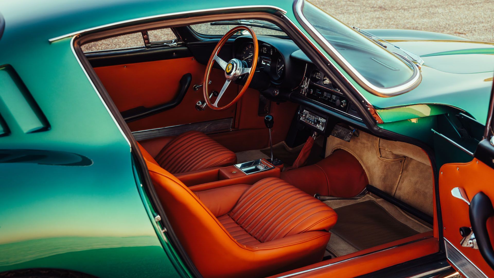 Dwa rzadkie Ferrari 275 GTB/4 i Daytona "Plexi" wystawione pod młotek