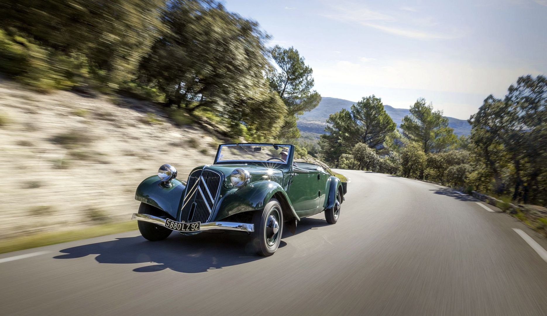 CITROËN ŚWIĘTUJE 90-LECIE TRACTION AVANT