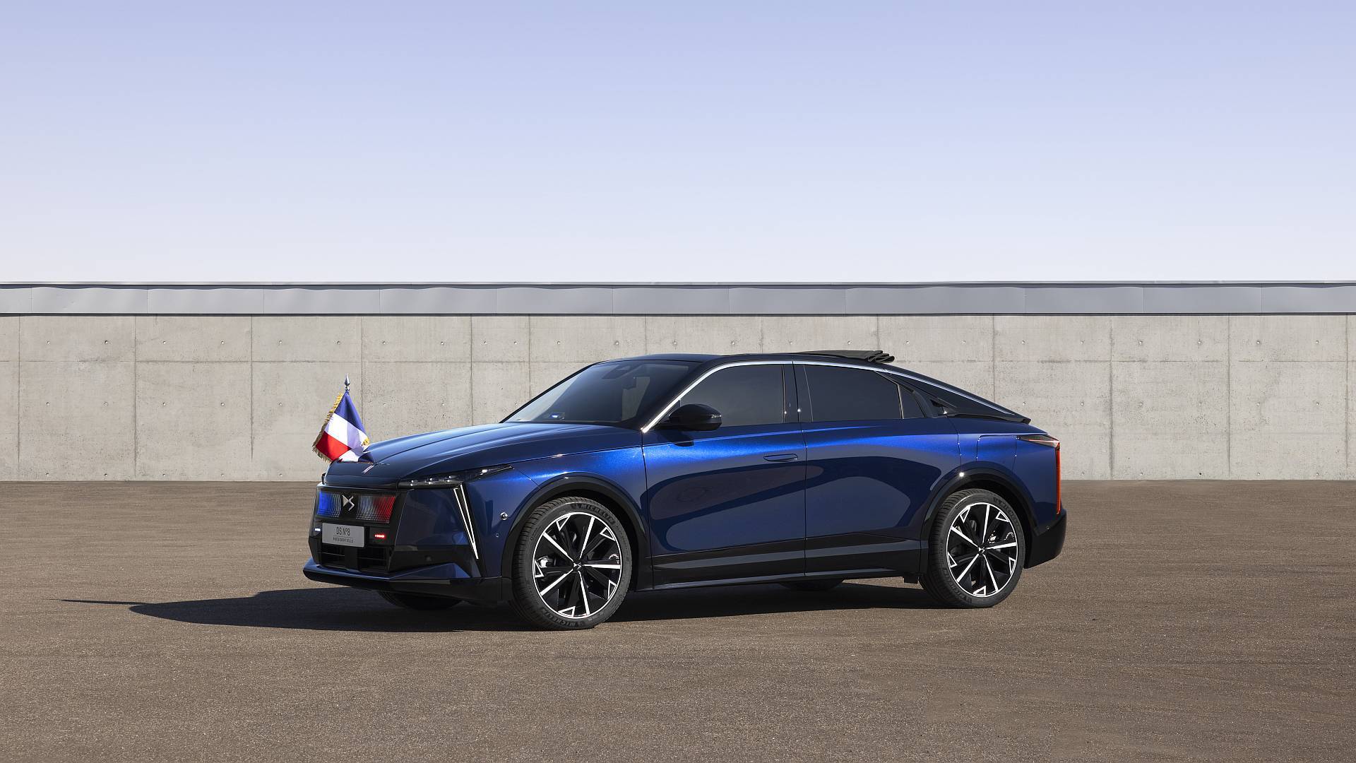 DS Automobiles na Rétromobile 2026 - prezydenckie ikony w Paryżu