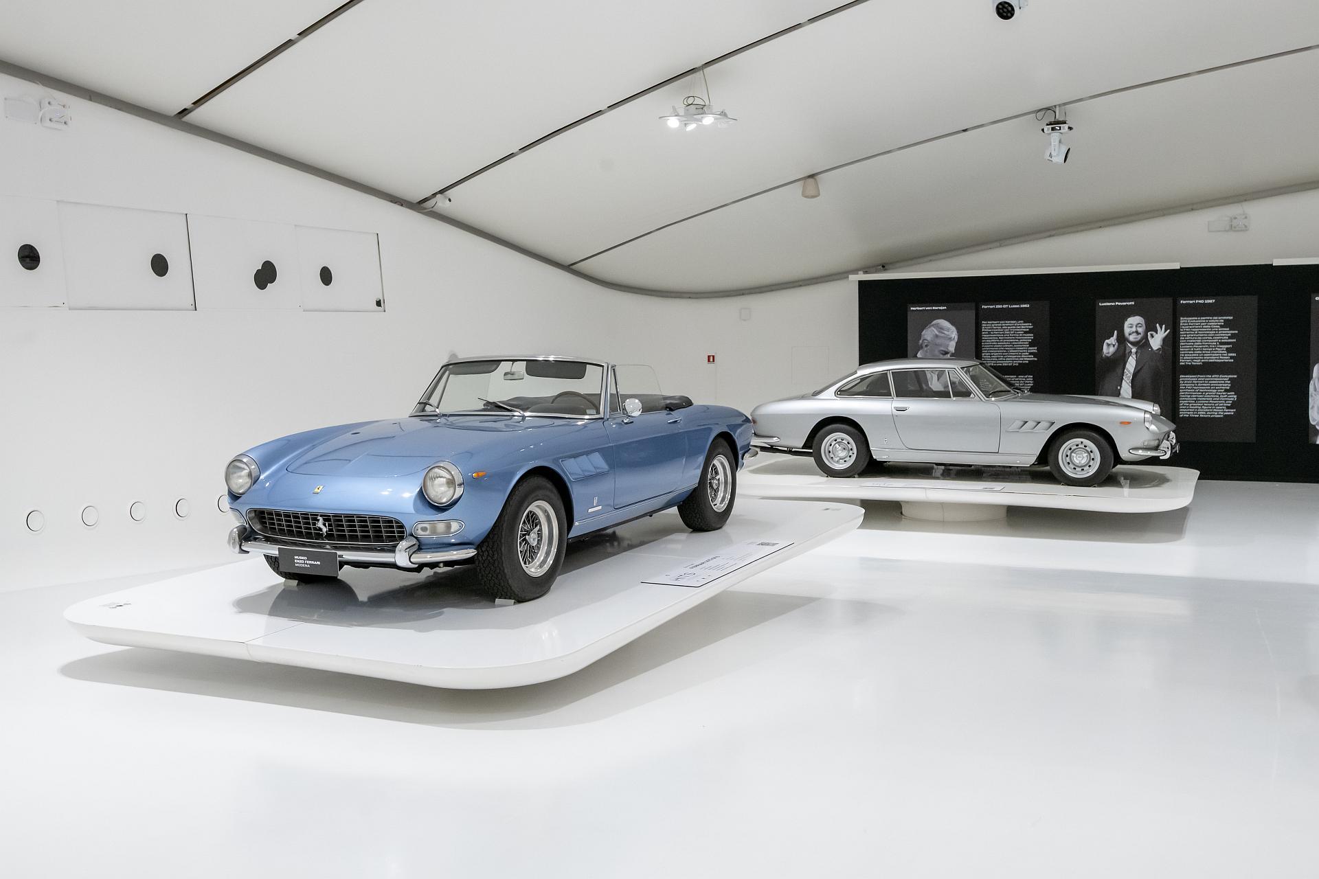 Ferrari i muzyczne legendy - wystawa, gdzie silnik gra pierwsze skrzypce