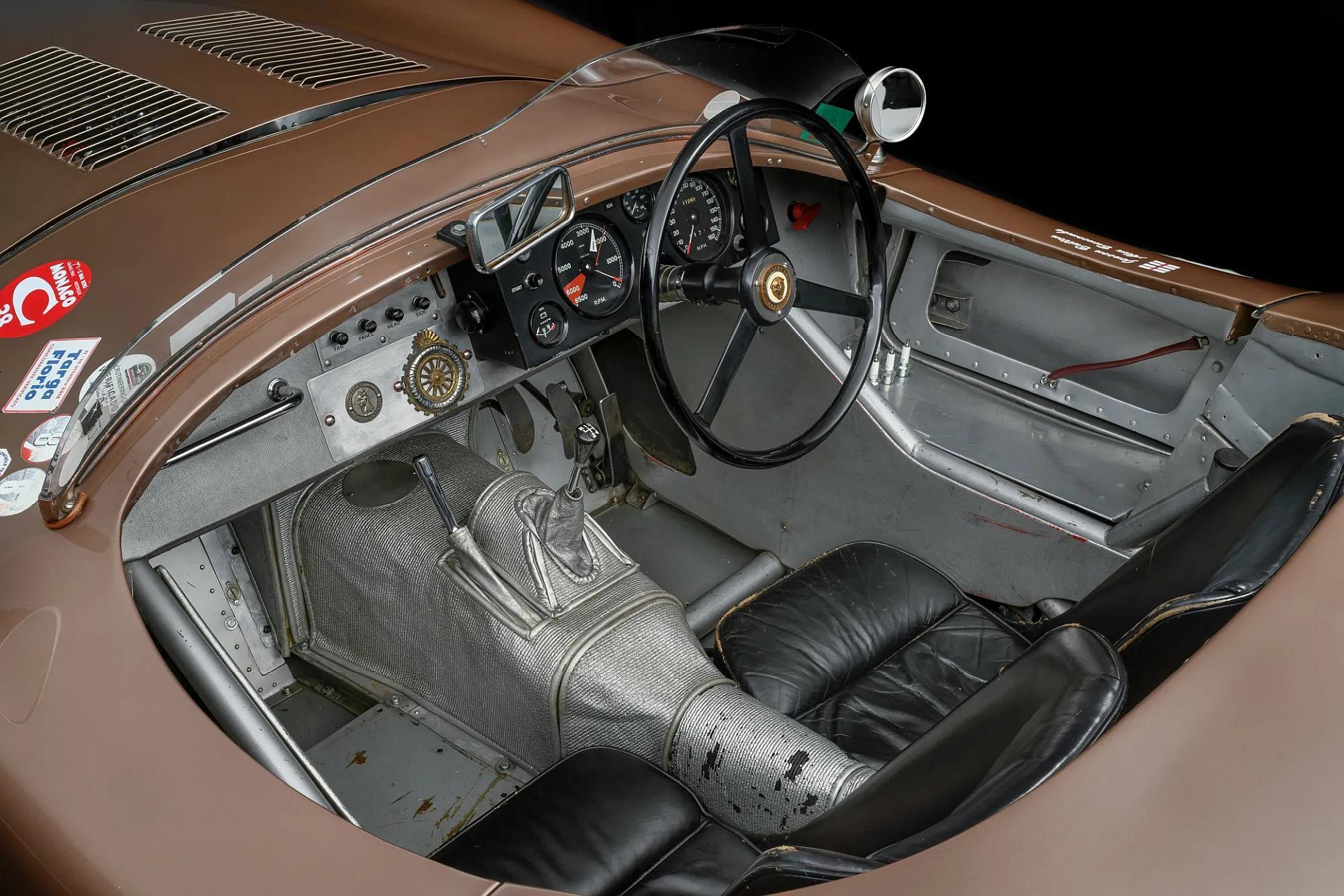 Jaguar C-Type z nr podwozia XKC 018 - wyścigowa ikona z rodowodem mistrzów