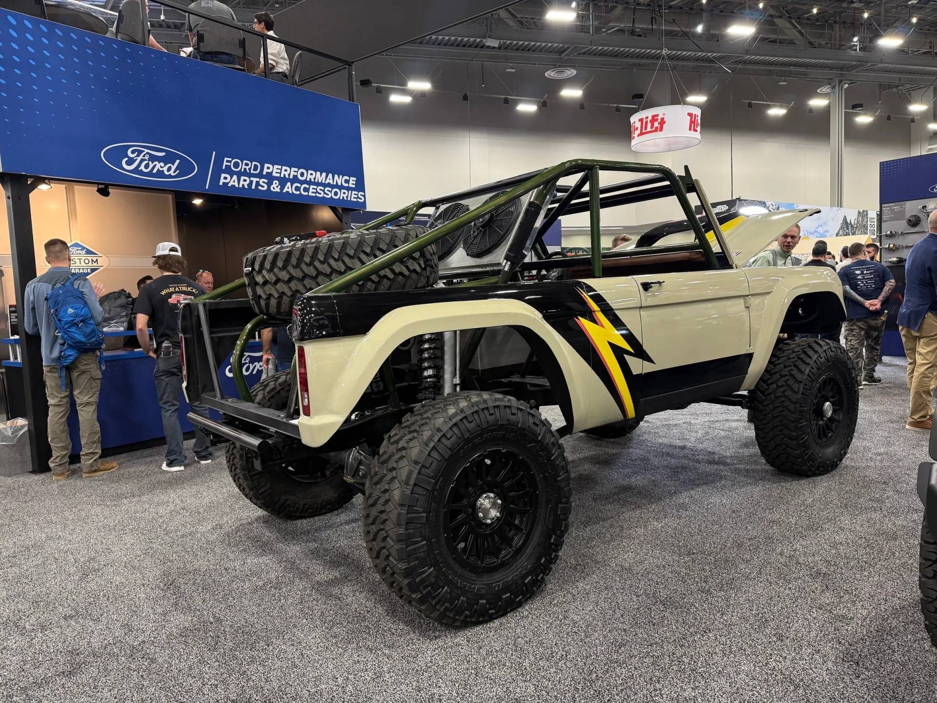 Ford Bronco ’68 po tuningu - połączenie klasycznej formy i nowoczesnych osiągów