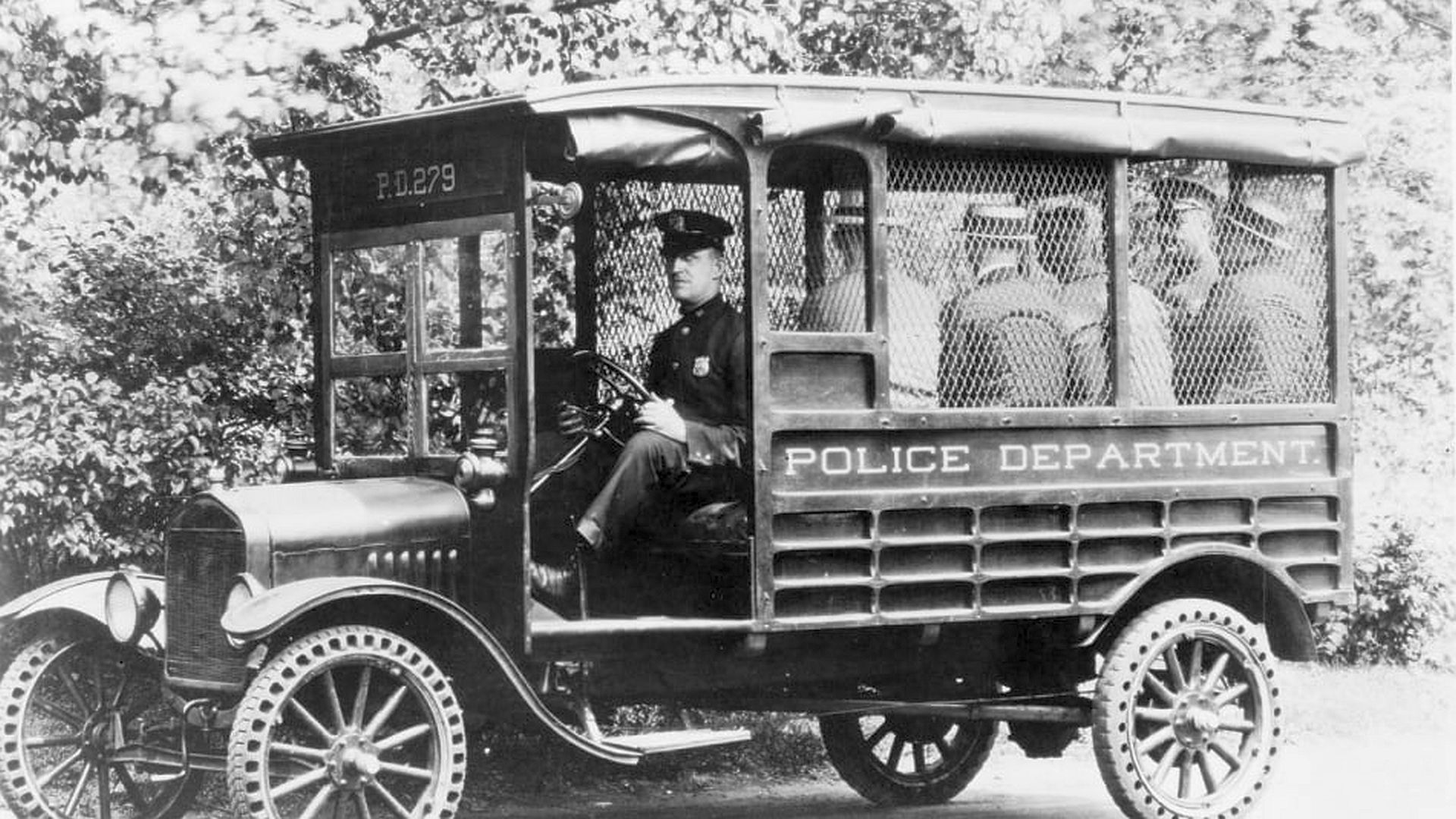 Ford i Policja - historia współpracy na przestrzeni dekad