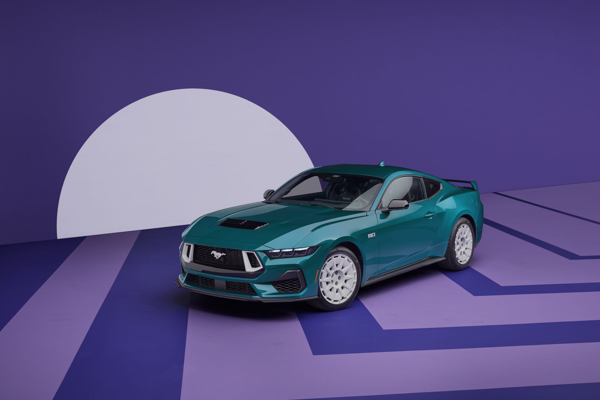 Mustang FX 2026 - nowoczesny hołd dla klasyki Mustanga