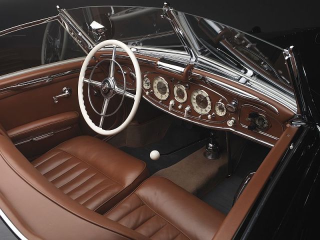 1936_mercedes-benz_540k_interior-and-dash