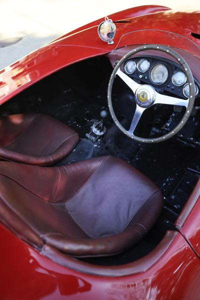 Ferrari 750 Monza - czterocylindrowa legenda z torów Europy i USA