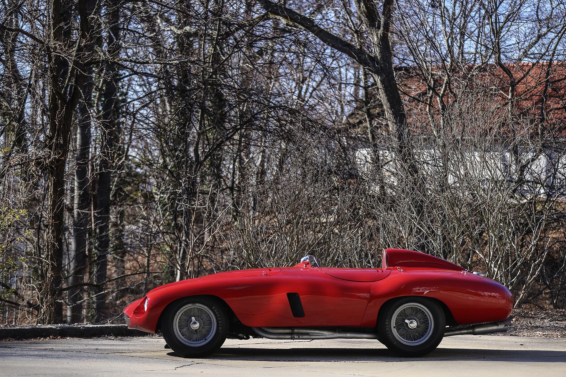 Ferrari 750 Monza - czterocylindrowa legenda z torów Europy i USA