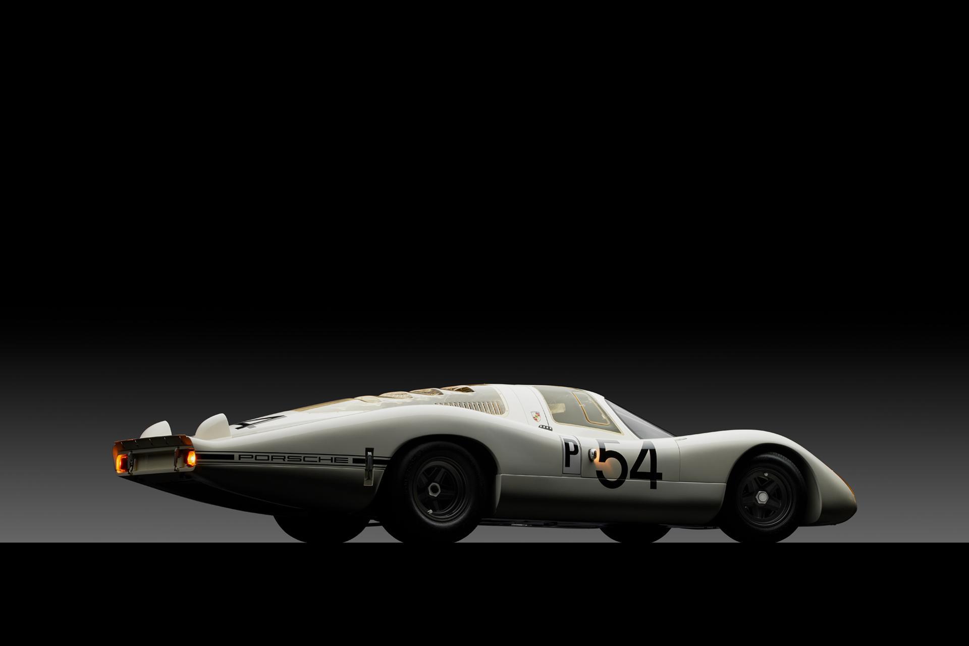 Porsche 907 Langheck - zwycięzca Daytony 1968 trafi pod młotek w Pebble Beach
