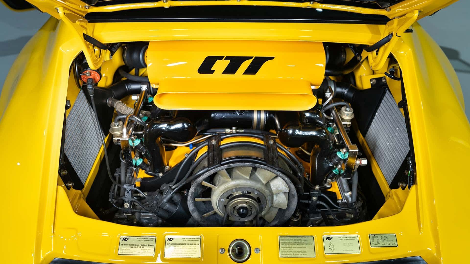 Porsche Ruf CTR 'Yellowbird'