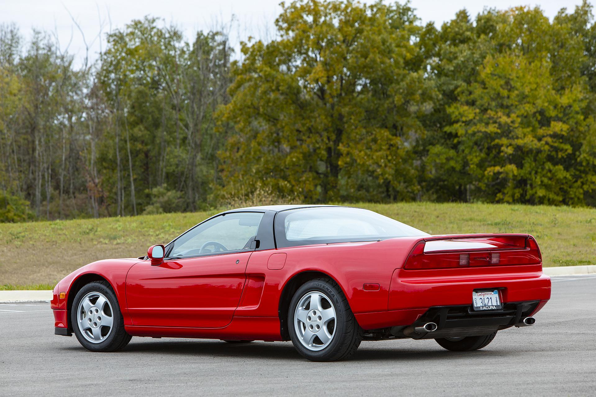 Nowe życie legendy - program Honda Heritage Parts dla pierwszej generacji NSX