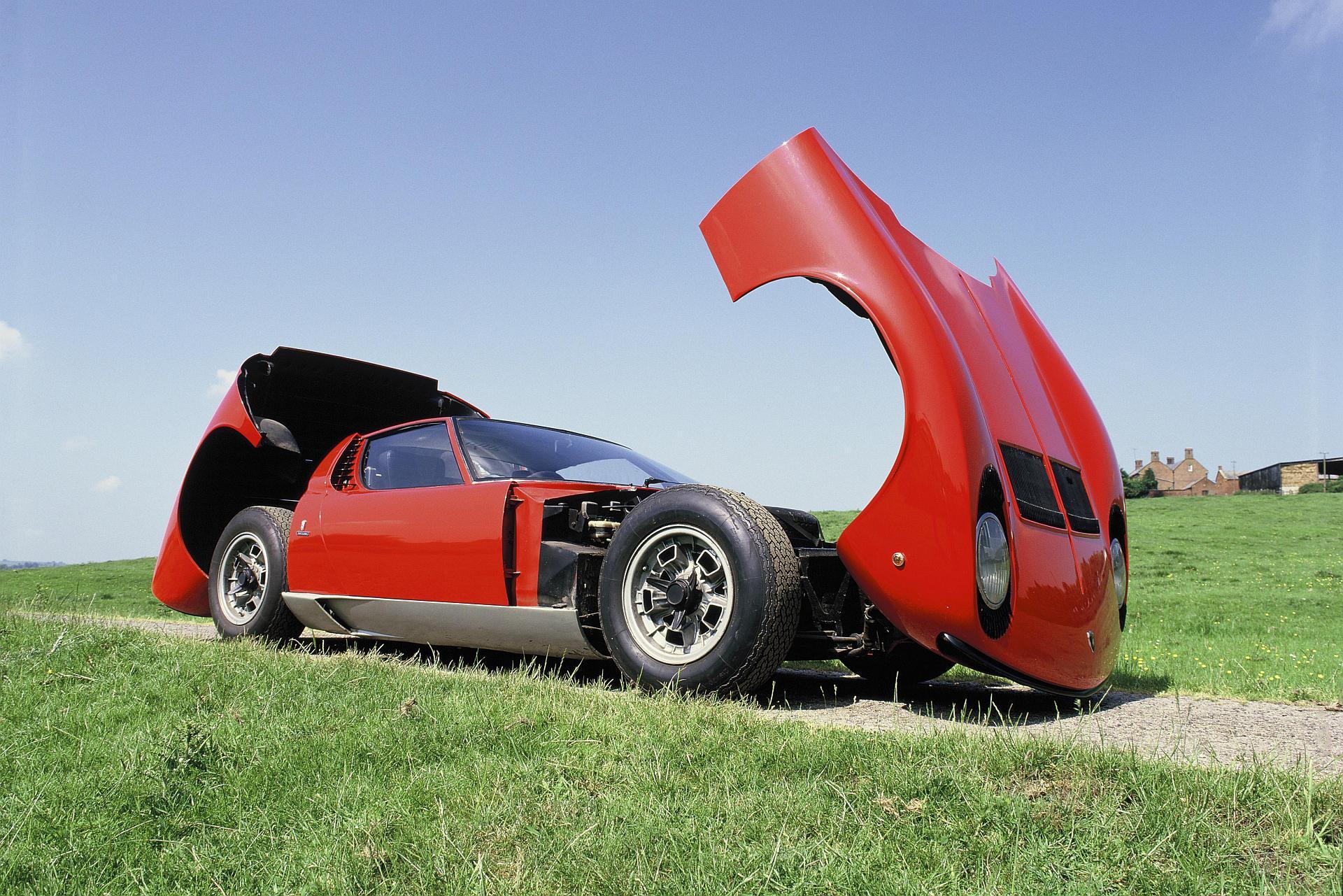 Lamborghini Miura - 60 lat samochodu, który zmienił definicję supersamochodu