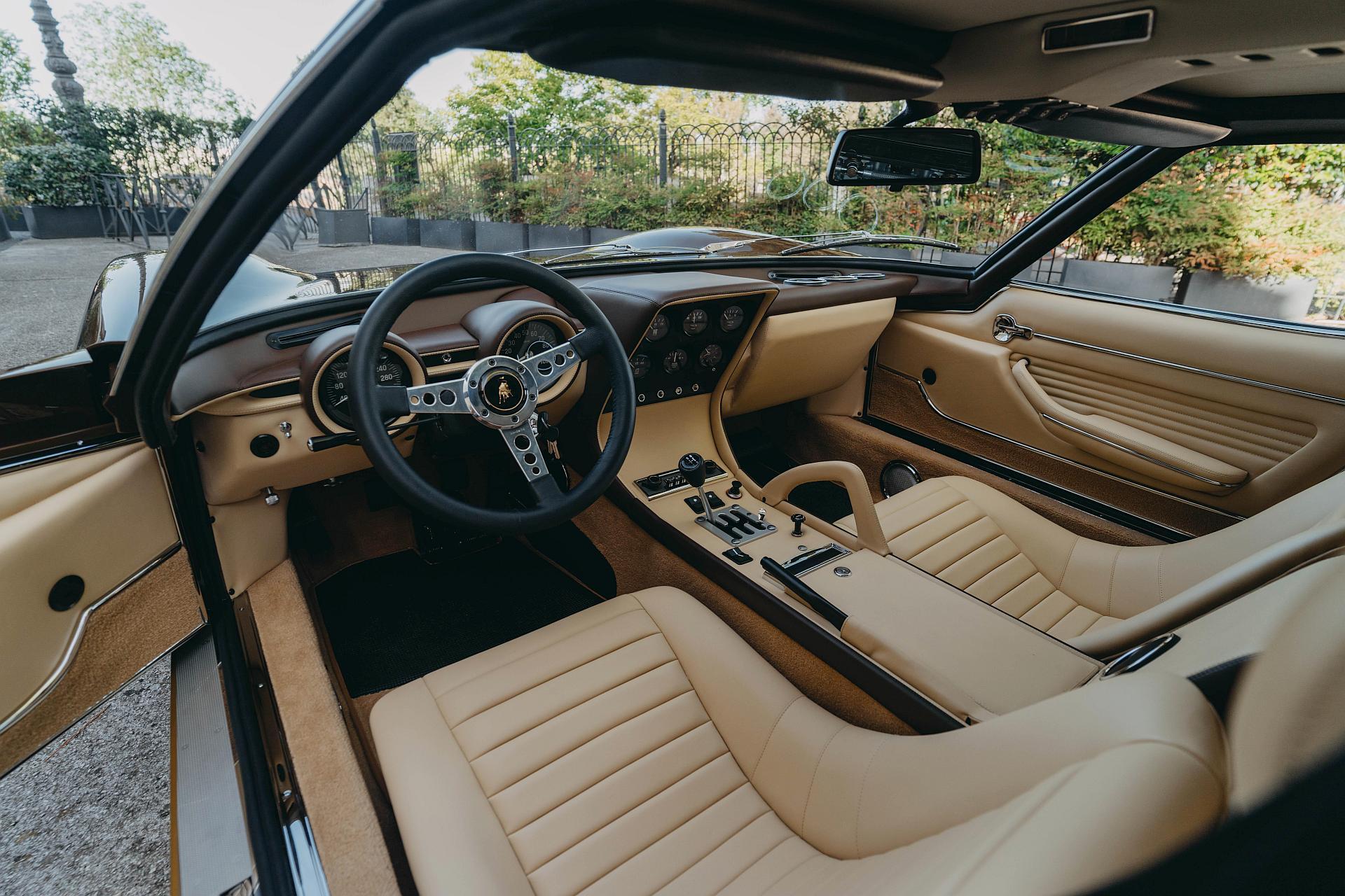 Sztuka restauracji - Lamborghini Miura SV przywrócona do życia przez Polo Storico