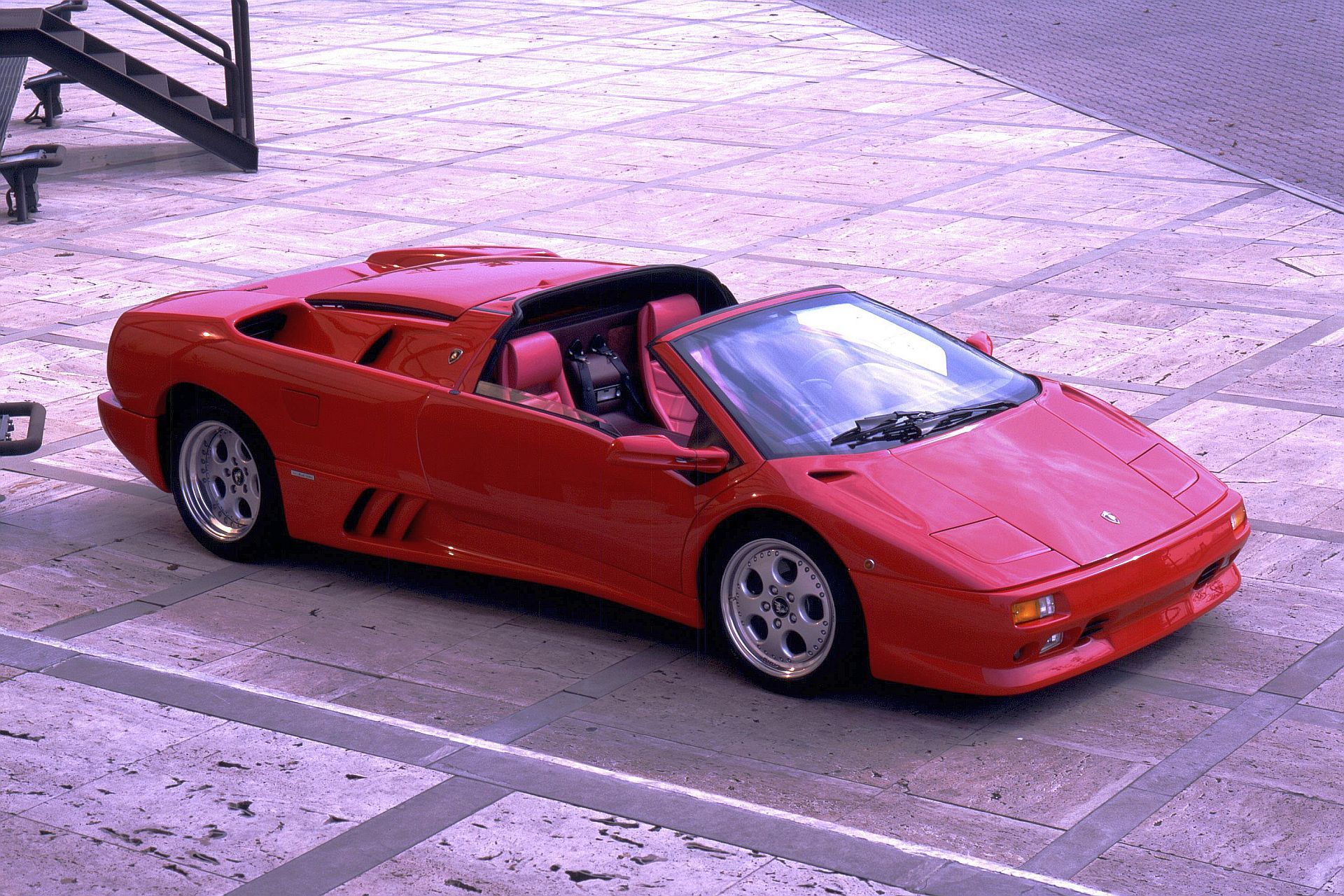 Lamborghini Diablo - 35 lat motoryzacyjnej legendy