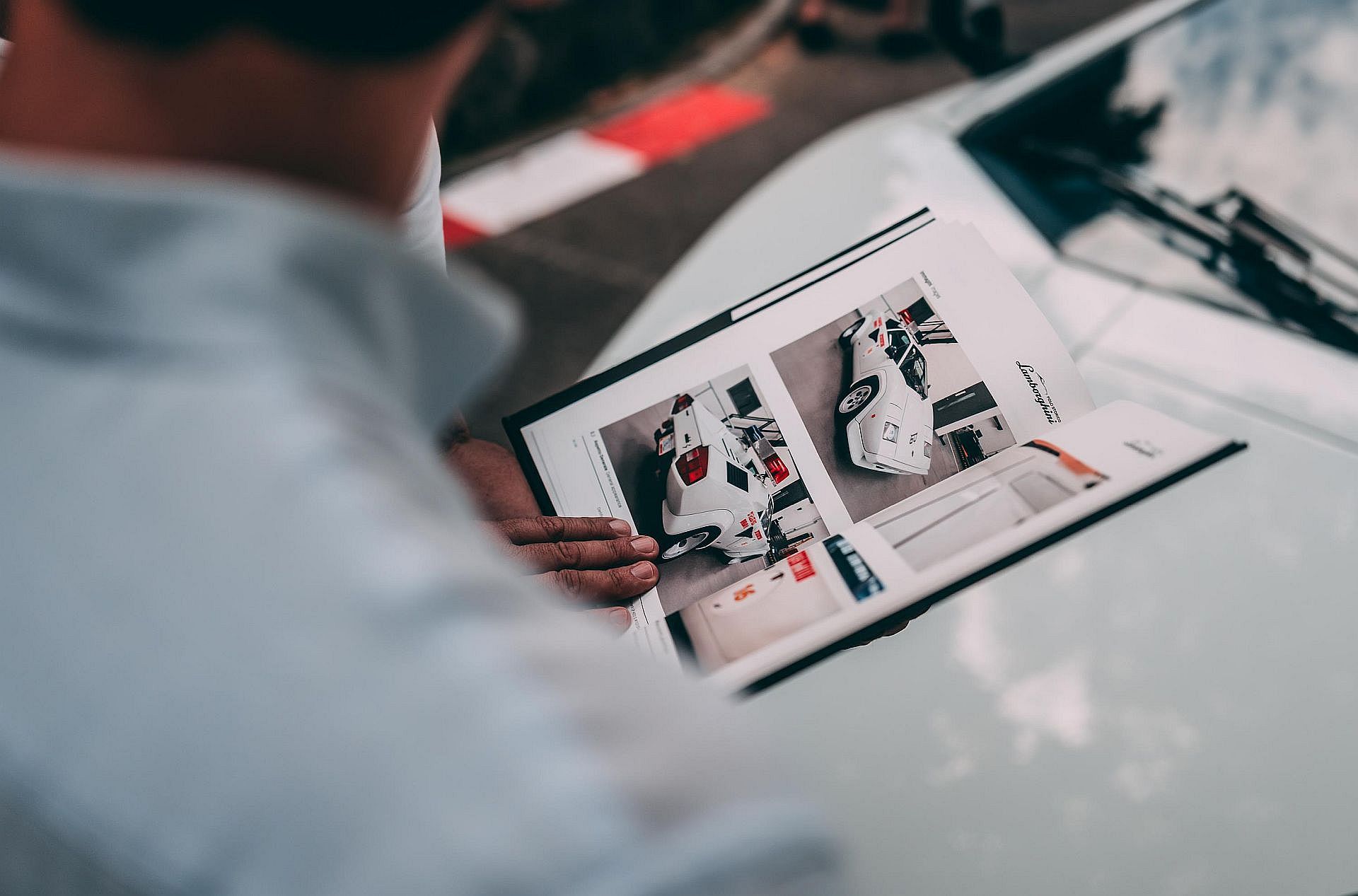 Lamborghini nad jeziorem Como - piękno, historia i prędkość w jednym miejscu