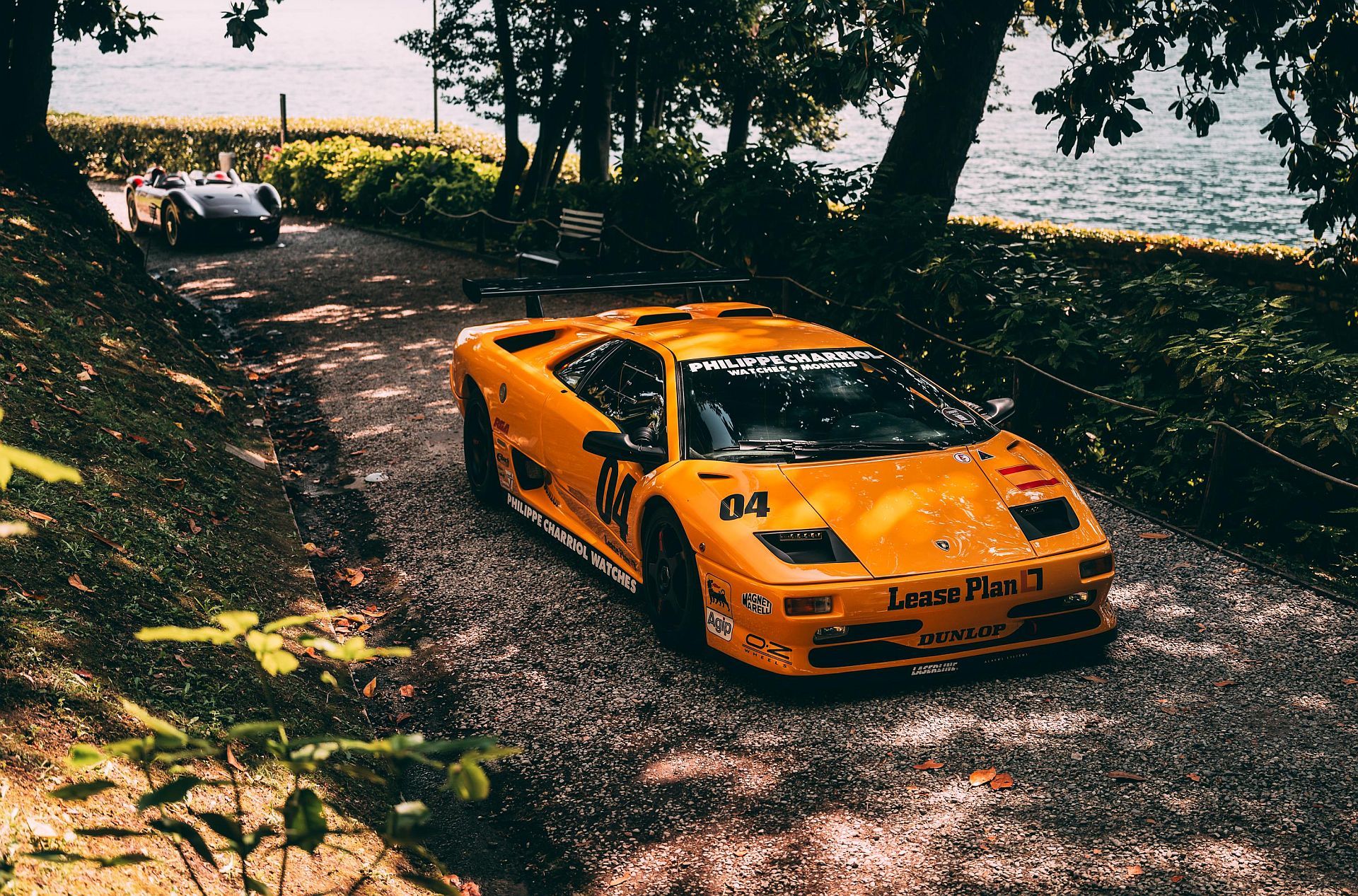 Lamborghini nad jeziorem Como - piękno, historia i prędkość w jednym miejscu