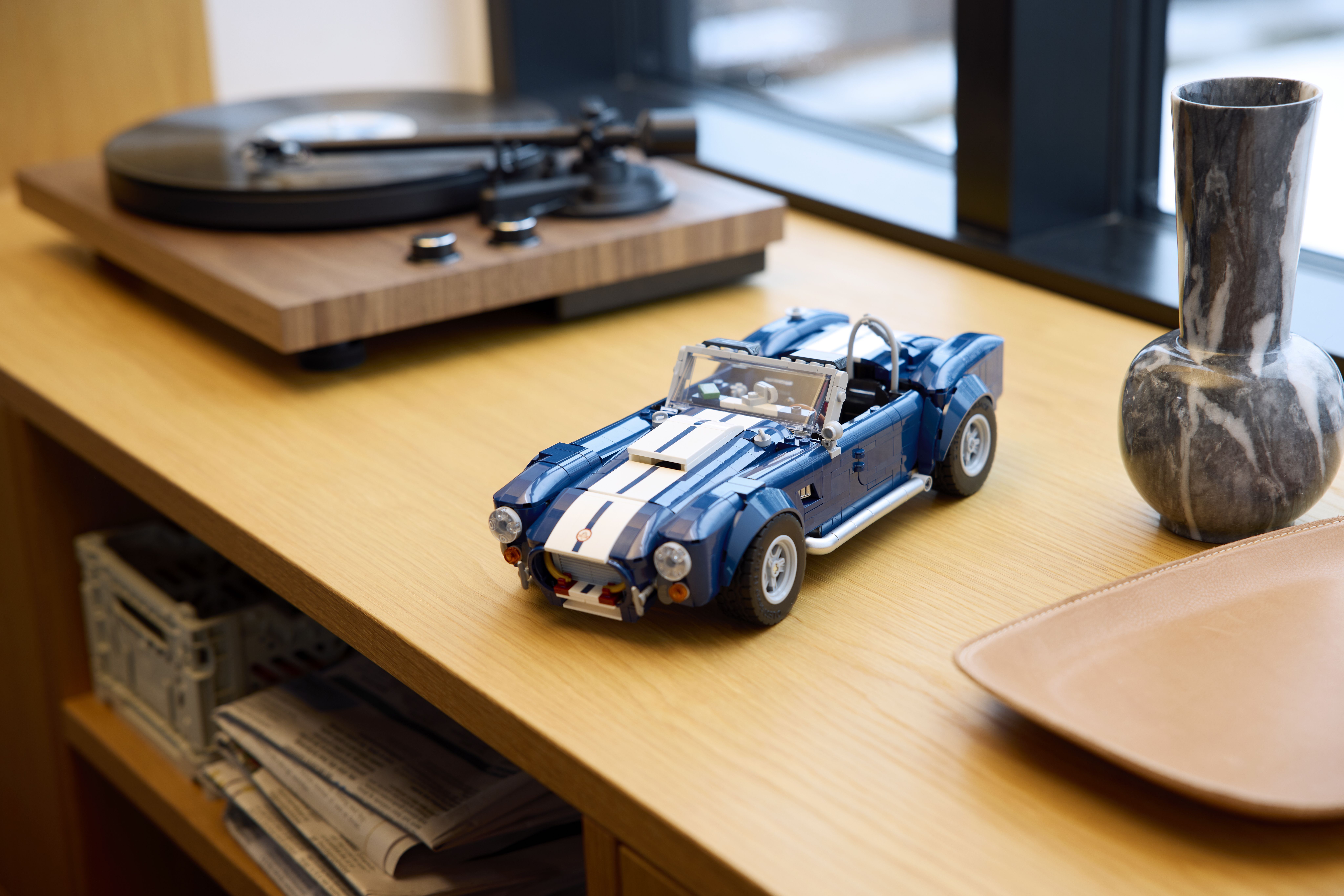 LEGO Shelby Cobra 427 S/C - legendarna klasyka na Twojej półce
