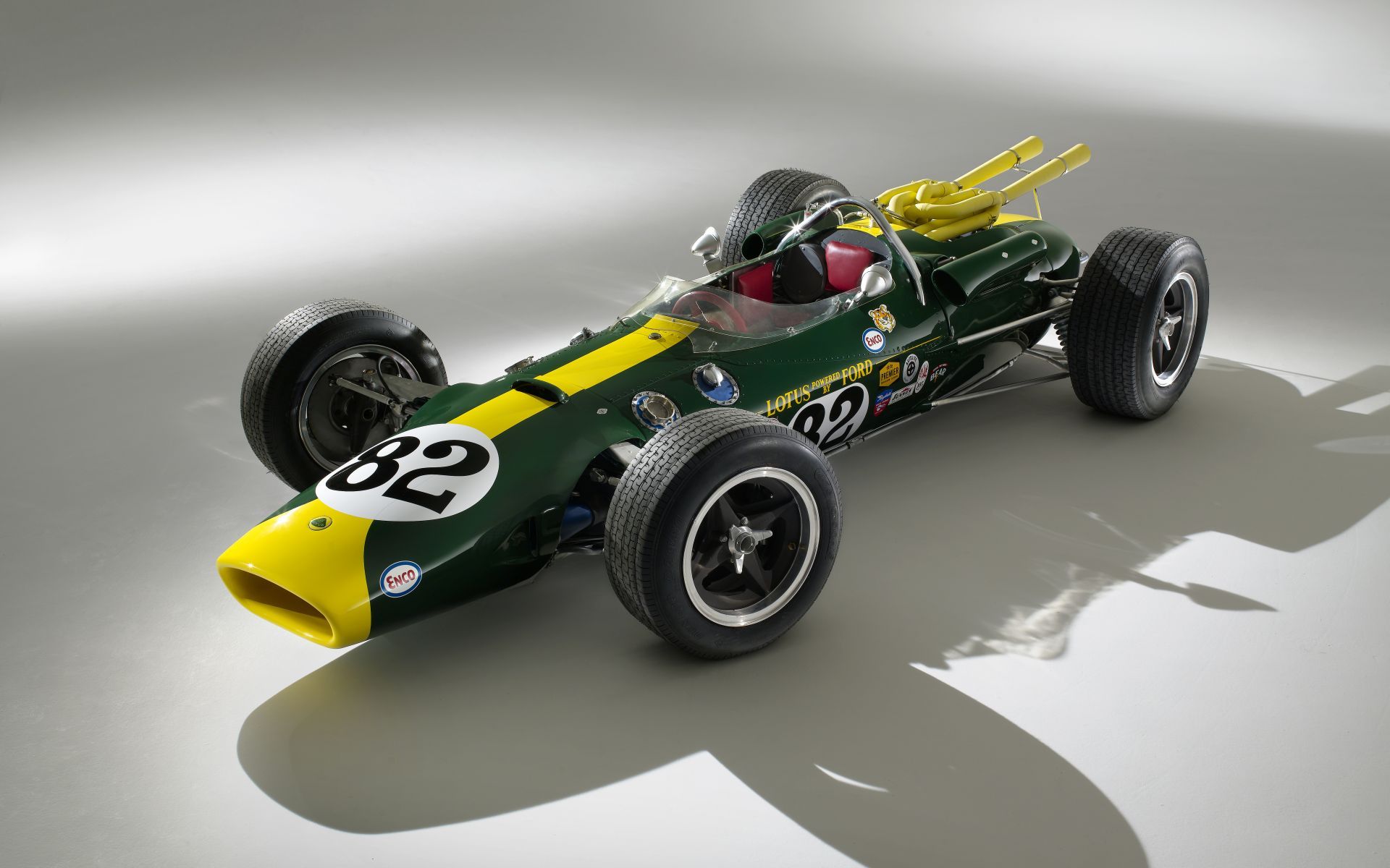 Lotus Emira Clark Edition - hołd dla ikony motorsportu Jima Clarka