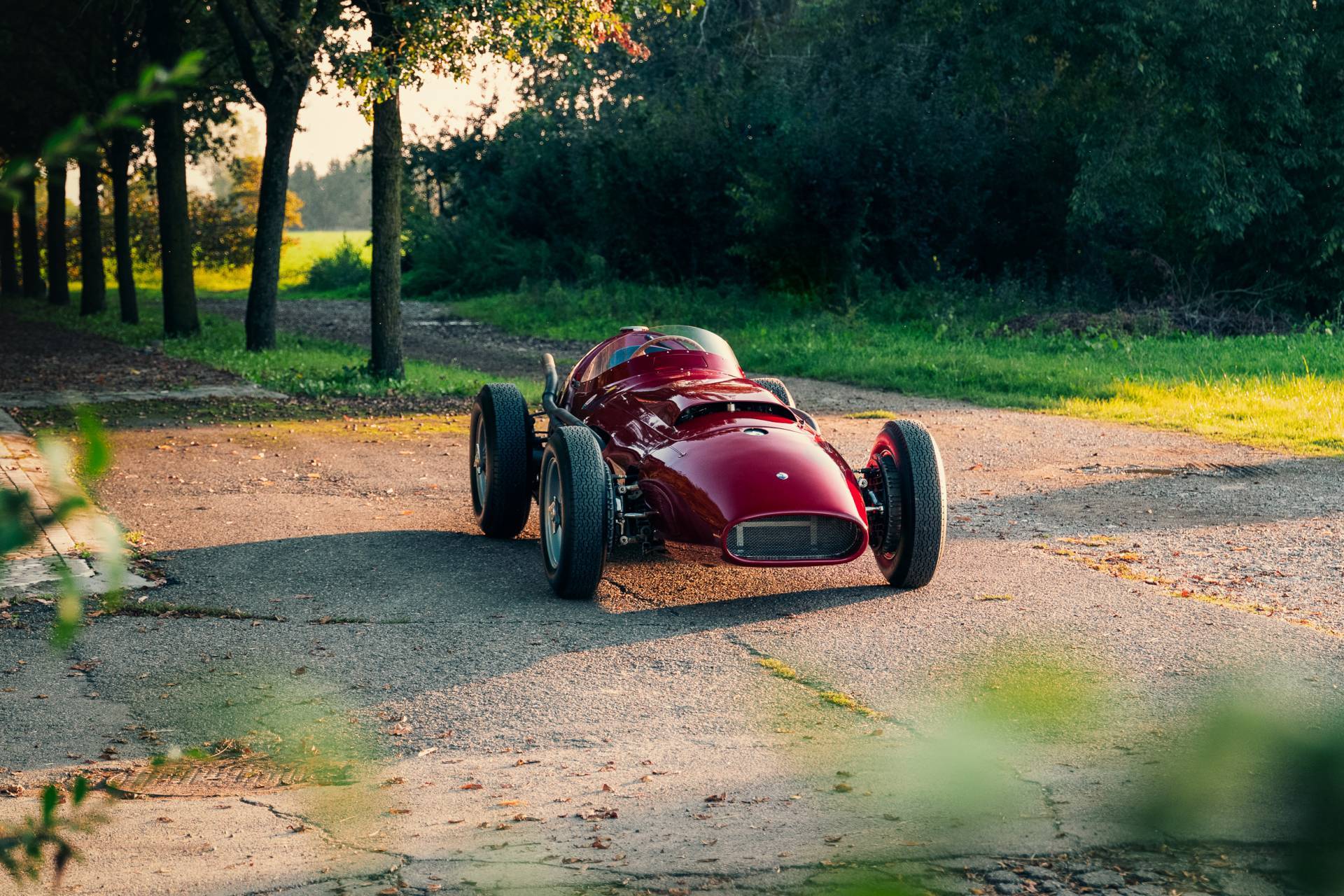 Maserati świętuje 111 lat - tradycja Trójzębu i przyszłość włoskiej motoryzacji
