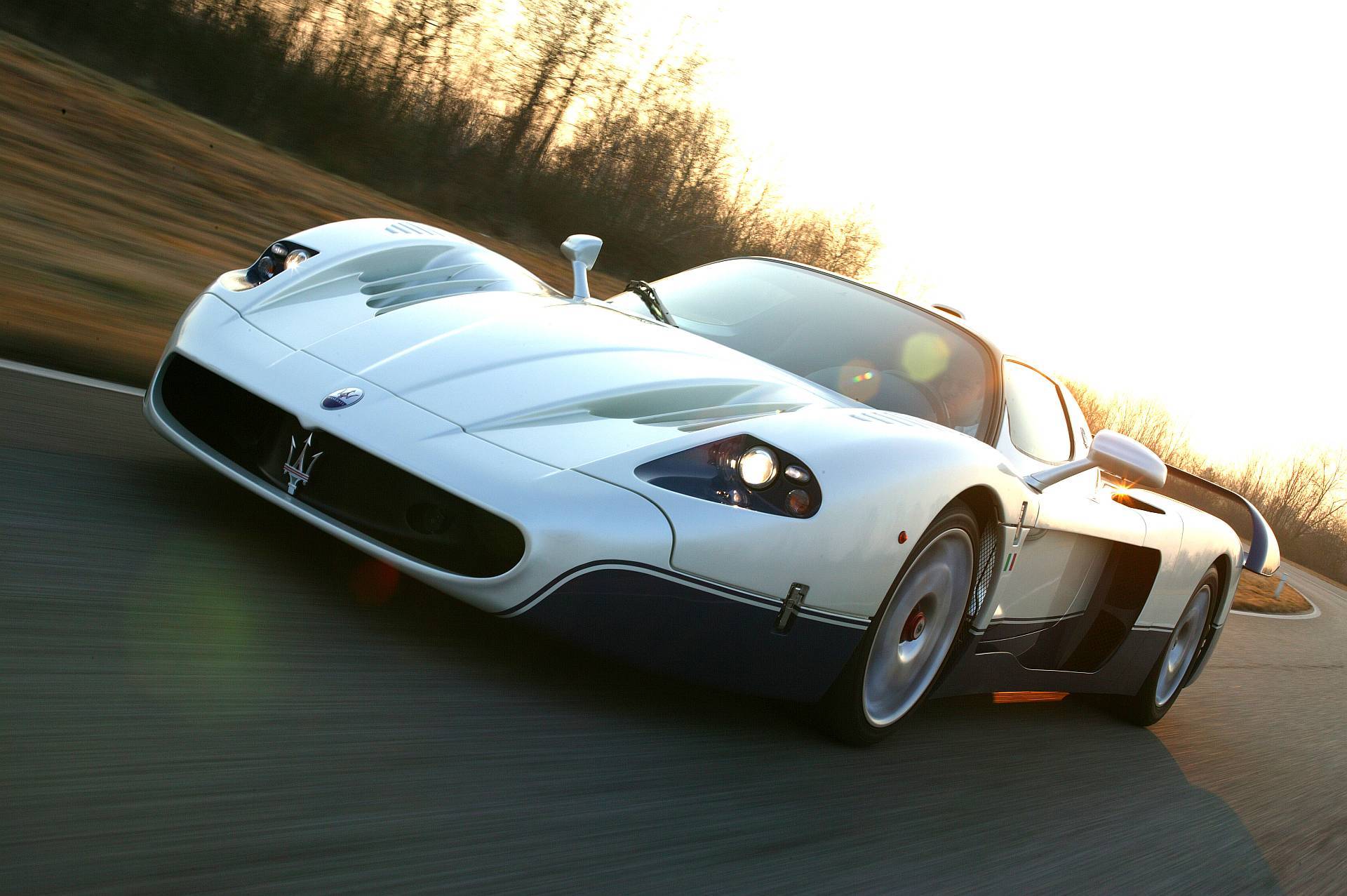 Maserati świętuje 111 lat - tradycja Trójzębu i przyszłość włoskiej motoryzacji