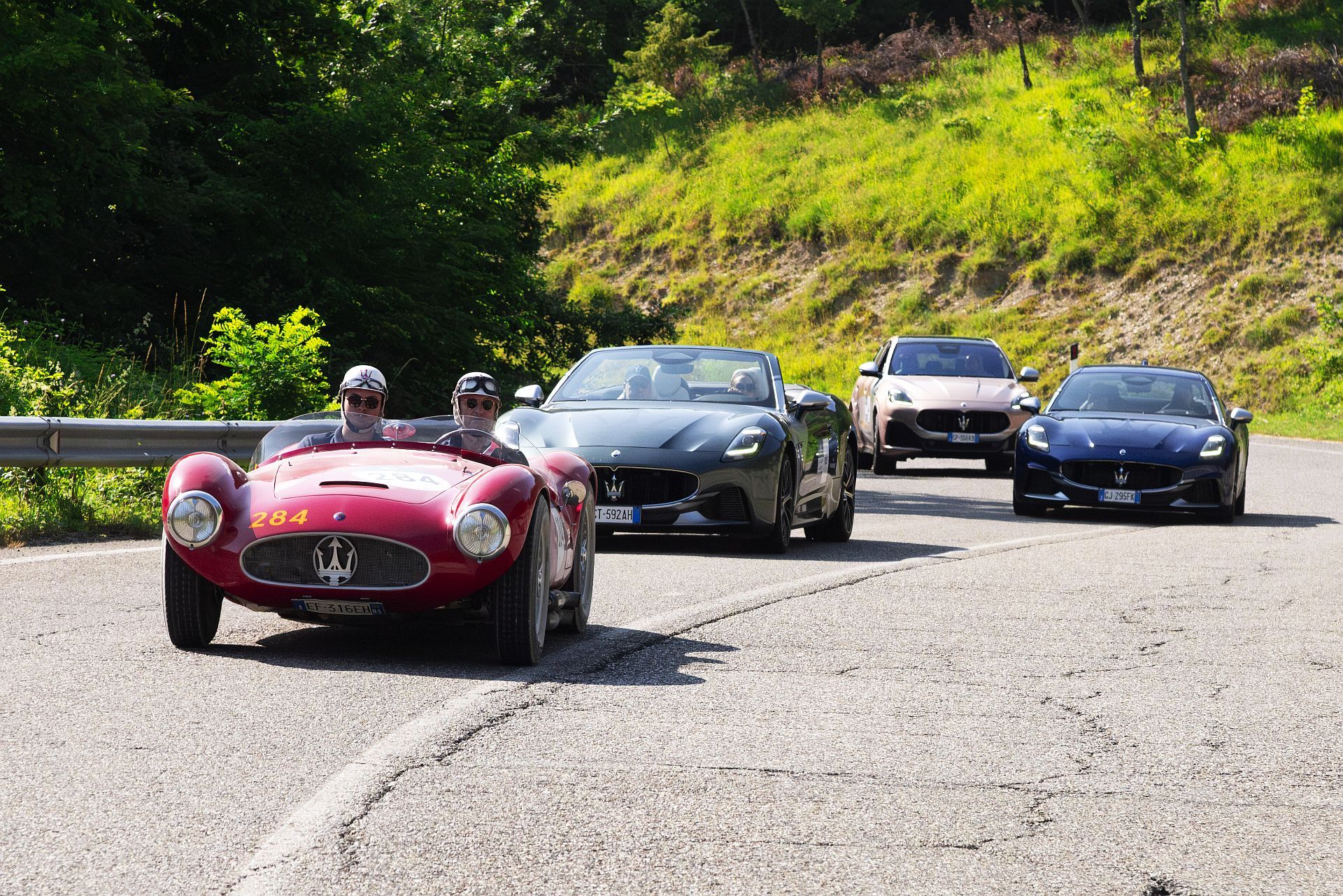 Maserati na 1000 Miglia 2025 - hołd dla legendy na włoskich trasach