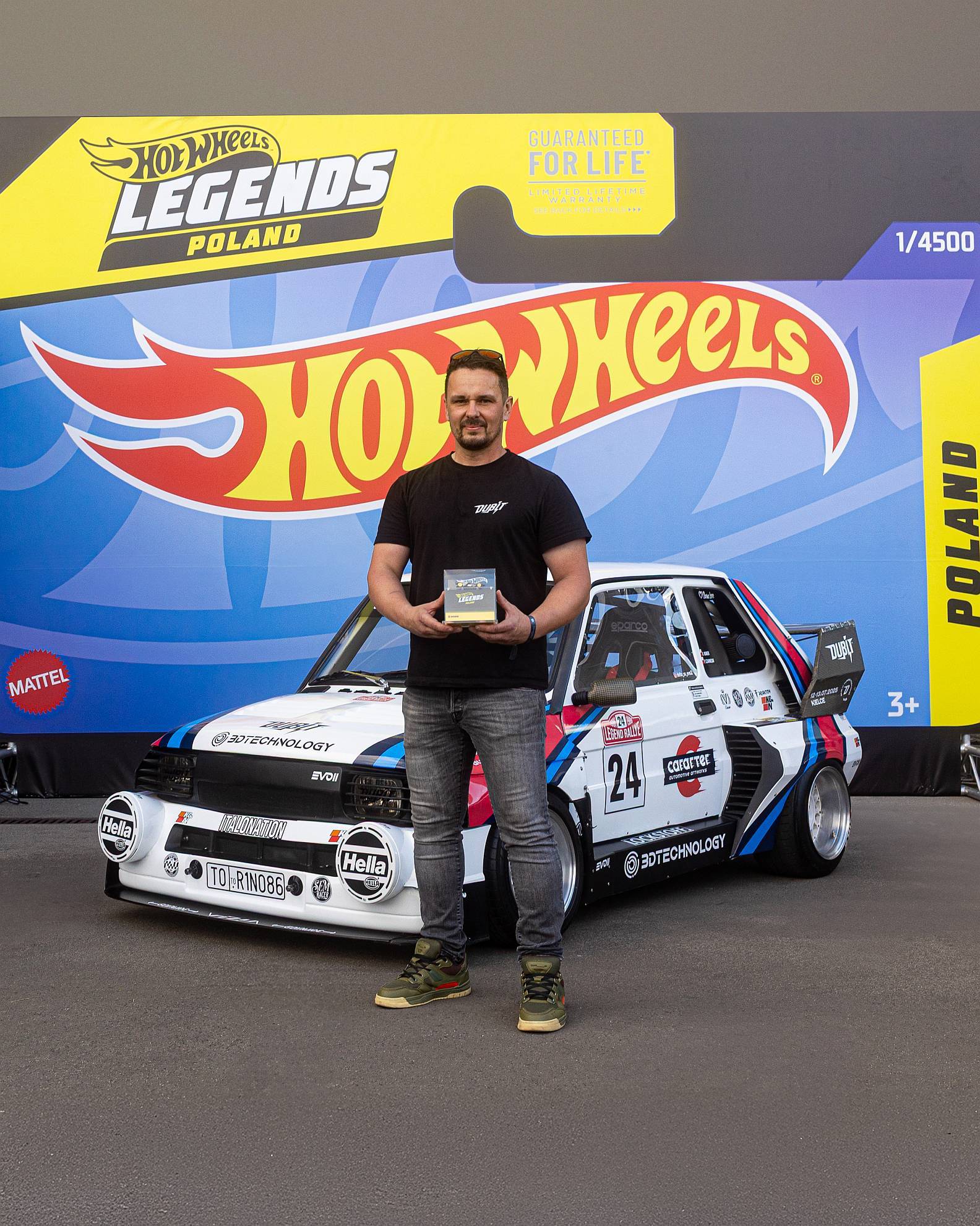 Mały gigant z Polski podbija świat - Fiat 126p Bis zwycięża Hot Wheels Legends Tour 2025!