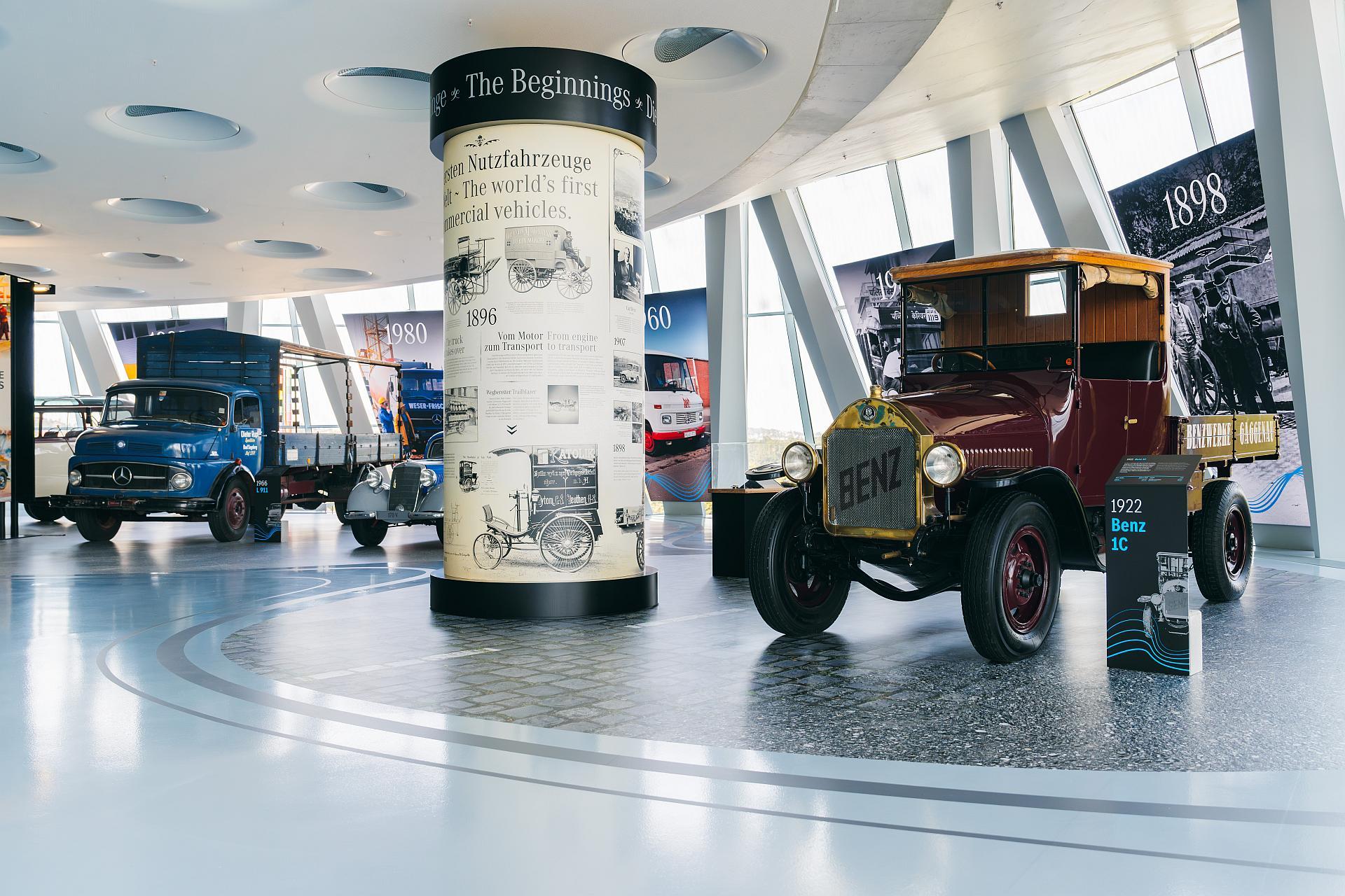 130 lat pojazdów użytkowych Mercedes-Benz. Historia transportu na wyjątkowej wystawie