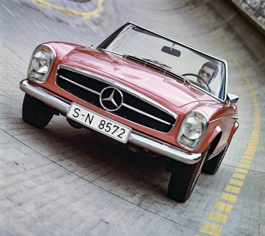 Mercedes-Benz 230 SL