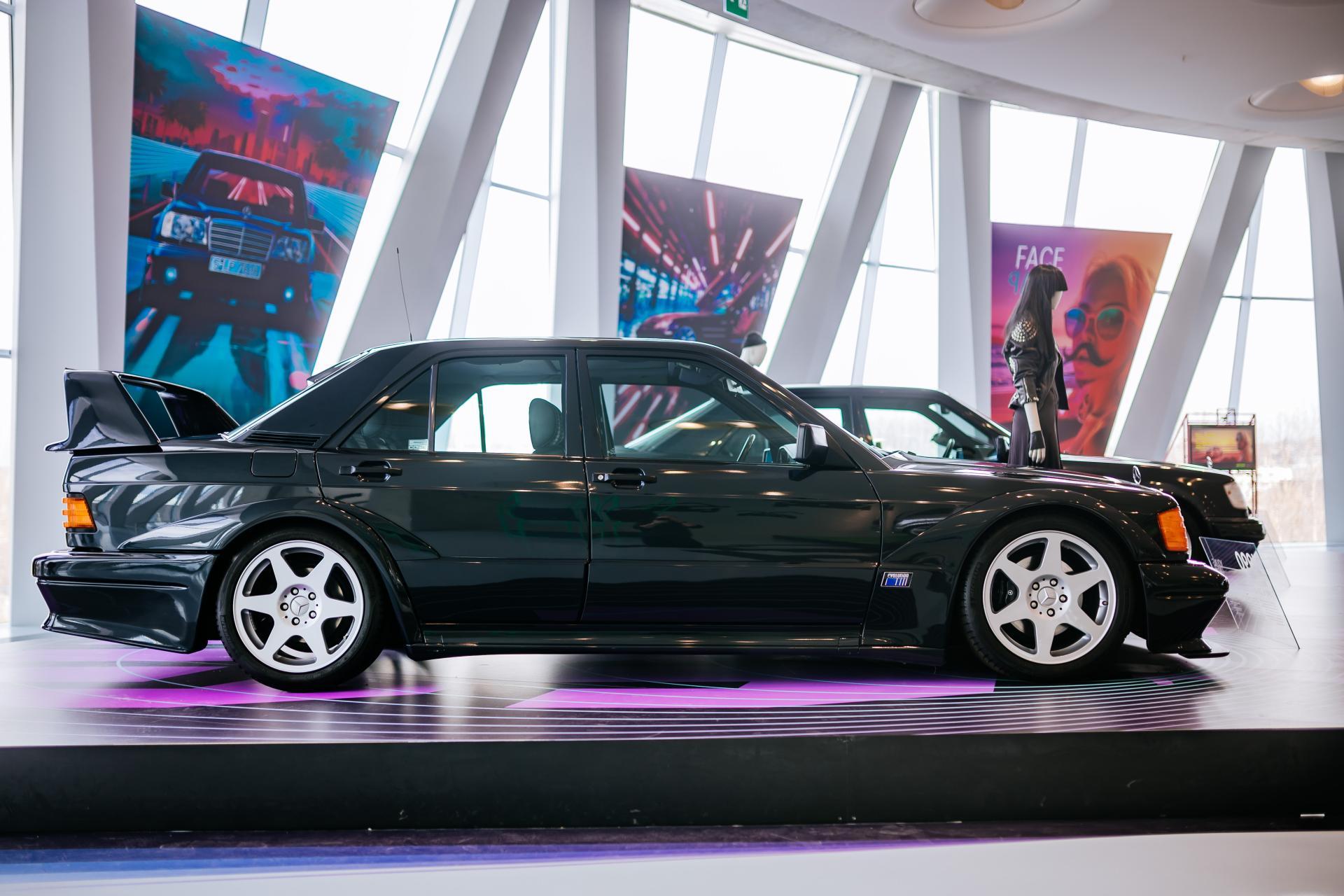 Mercedes-Benz-190-E-2.5-16-Evolution-II_3