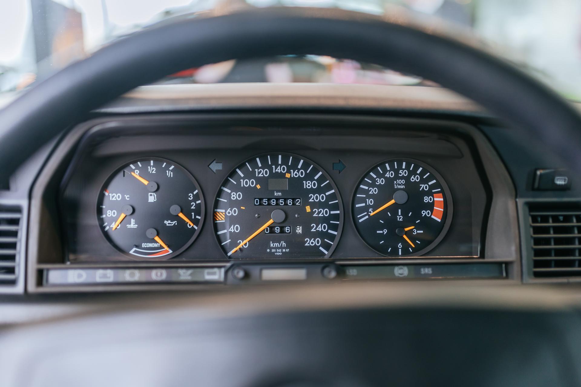 Mercedes-Benz 190 E 2.5-16 Evolution II - legenda DTM w cywilnym wydaniu